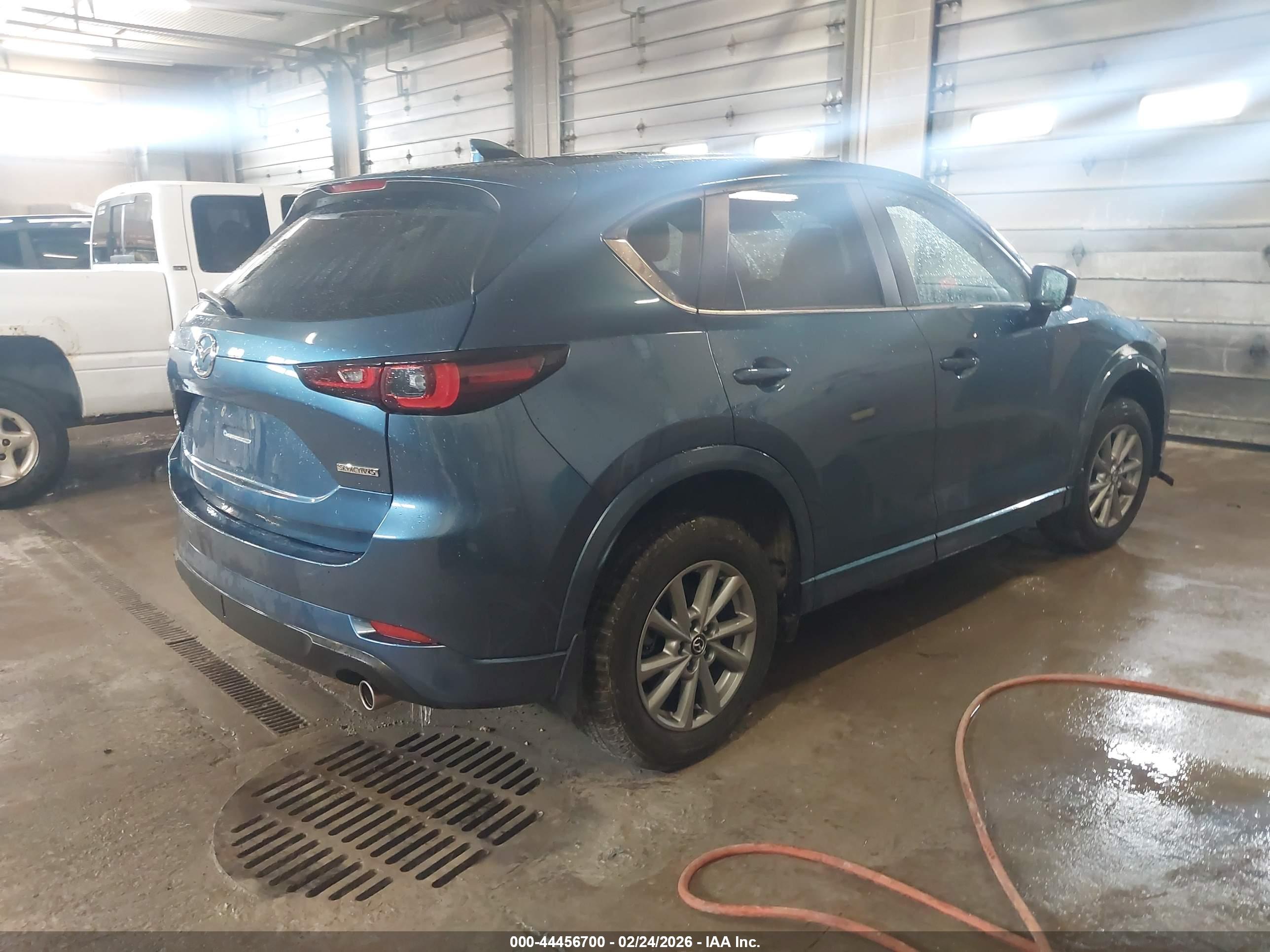 MAZDA CX-5 image 4