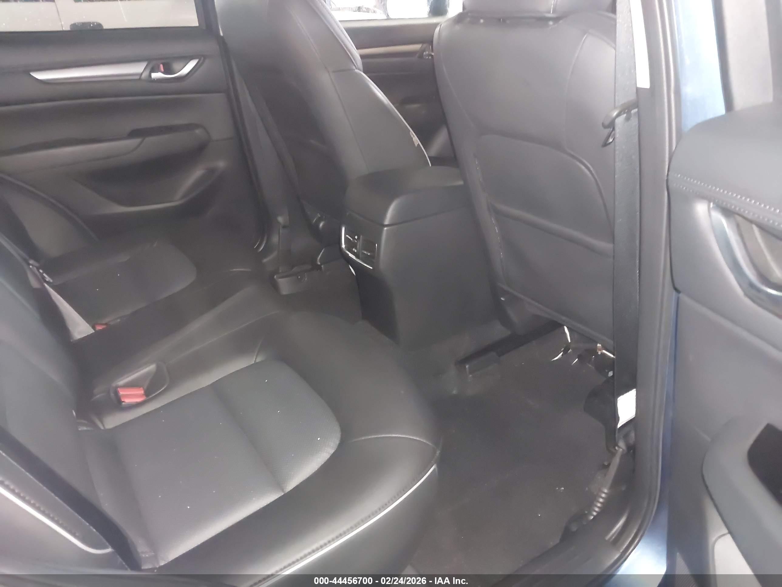 MAZDA CX-5 image 8
