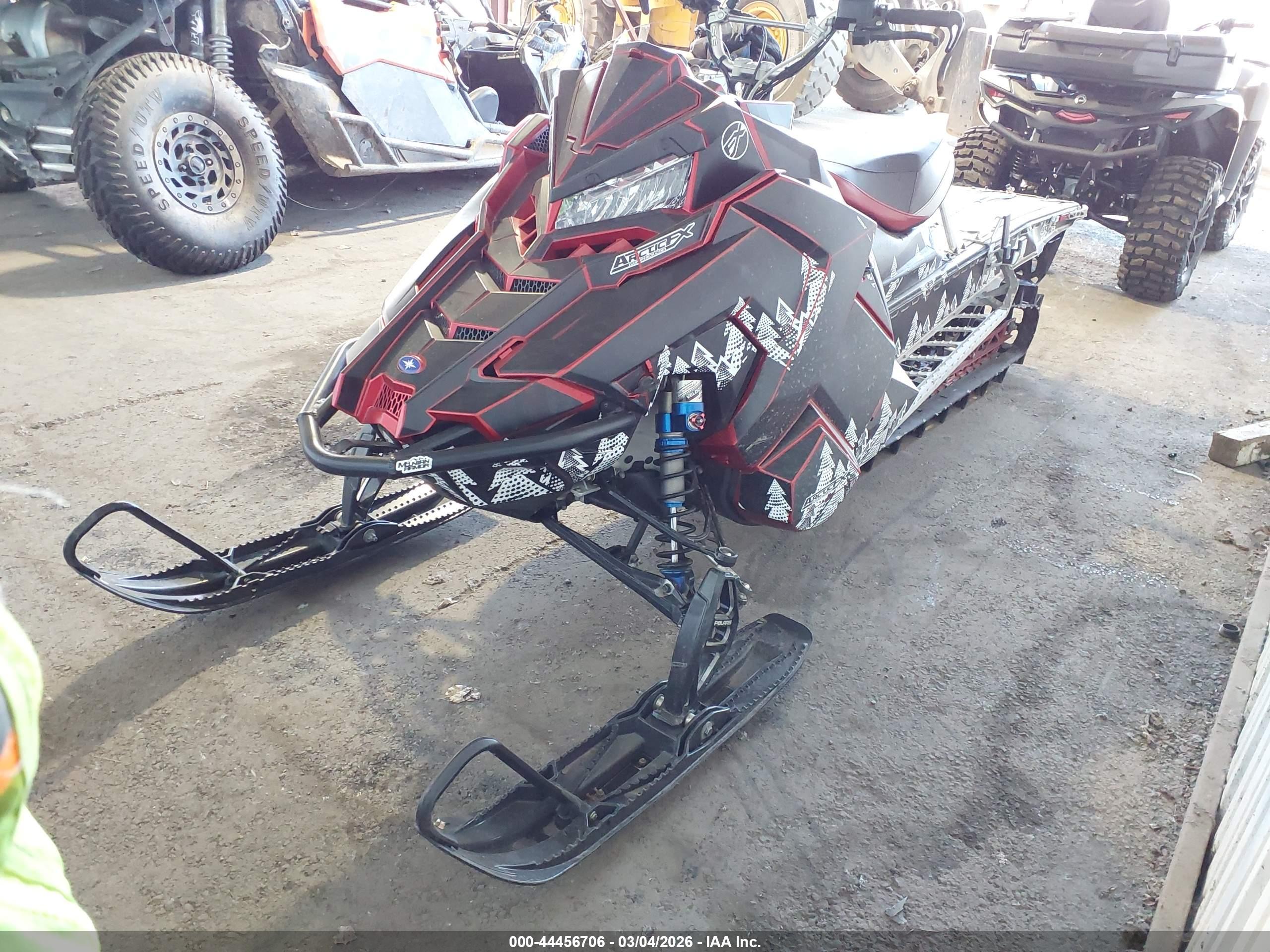 POLARIS 850 image 2