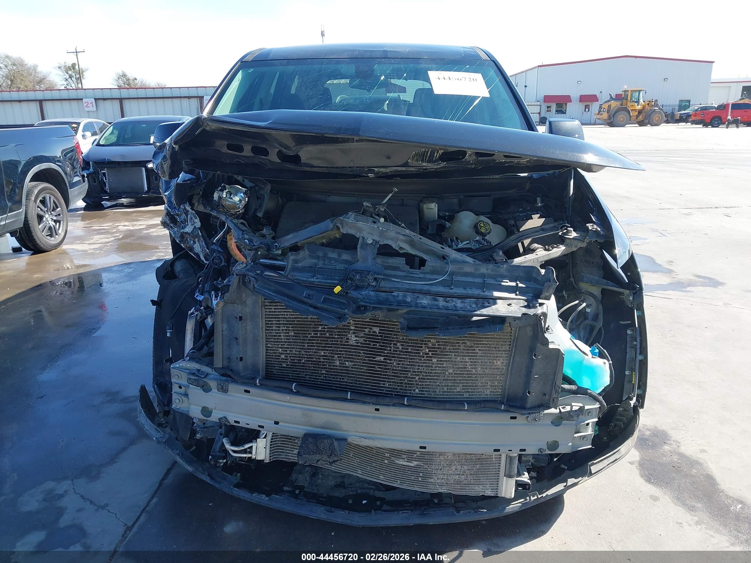 CHEVROLET TRAVERSE image 6