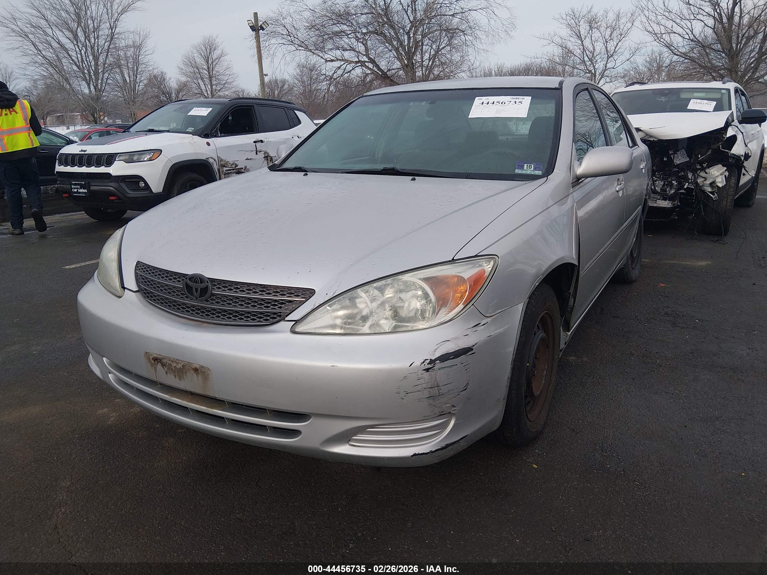 TOYOTA CAMRY image 2