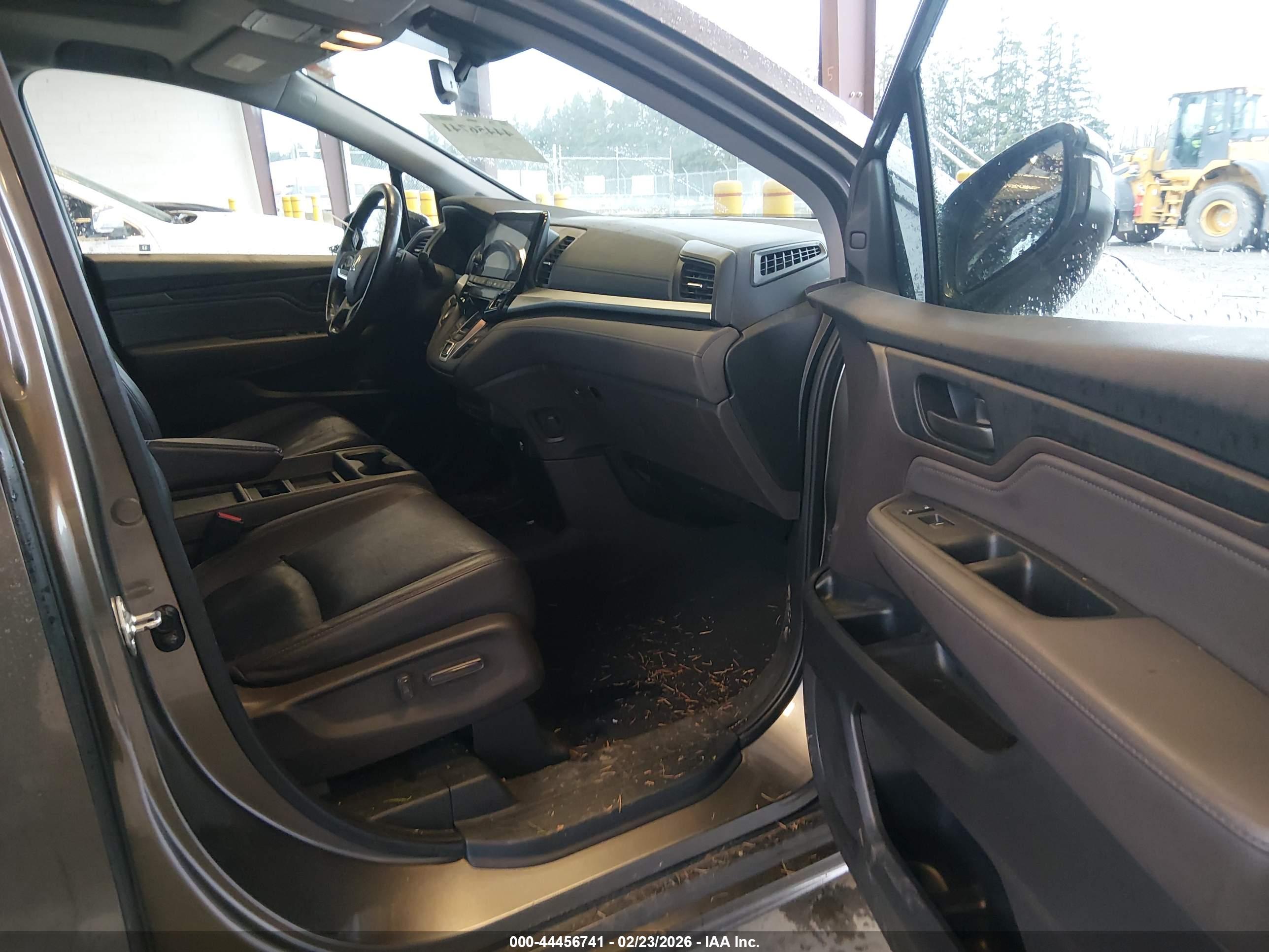 HONDA ODYSSEY image 5