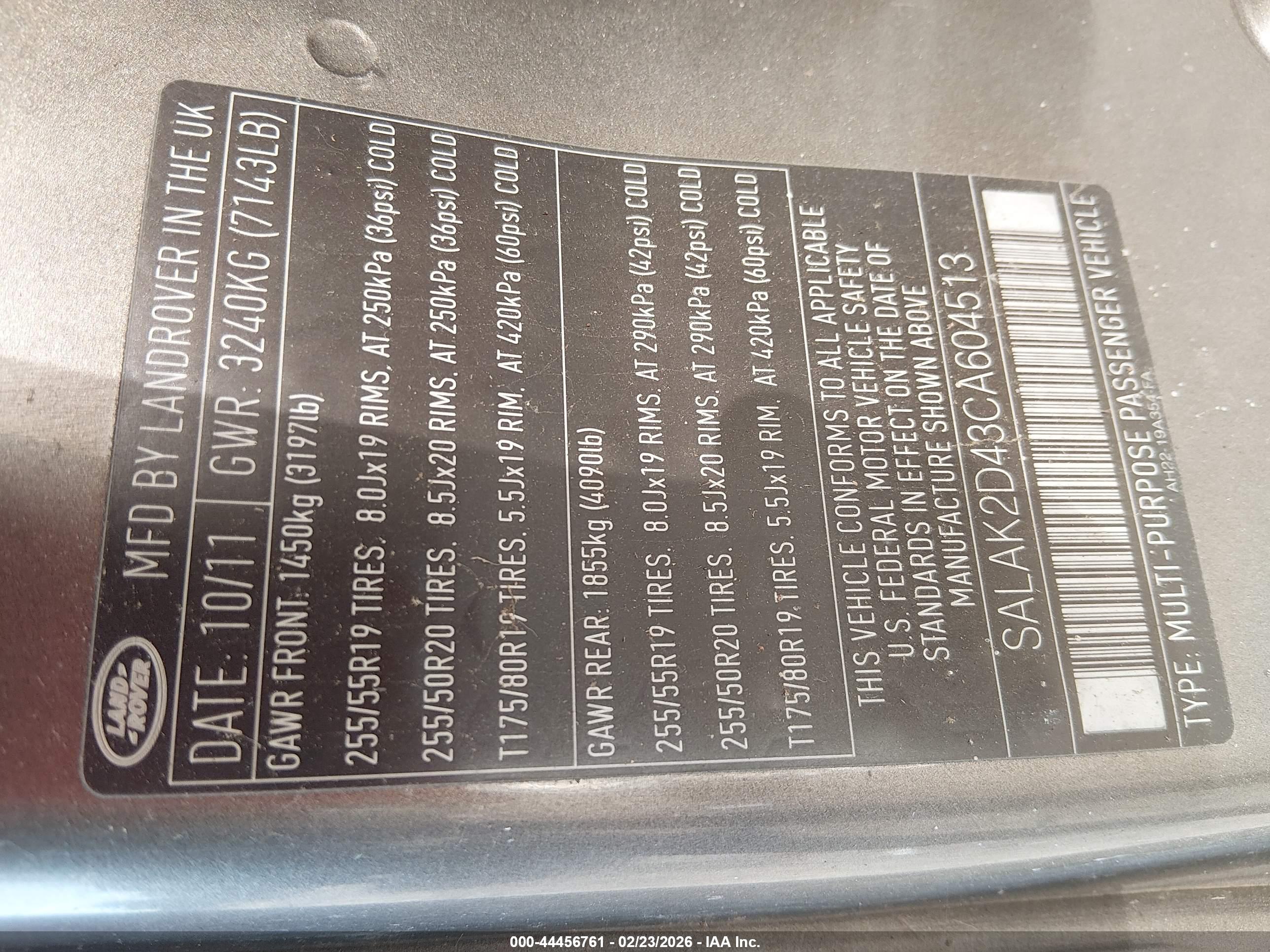 LAND ROVER image 9
