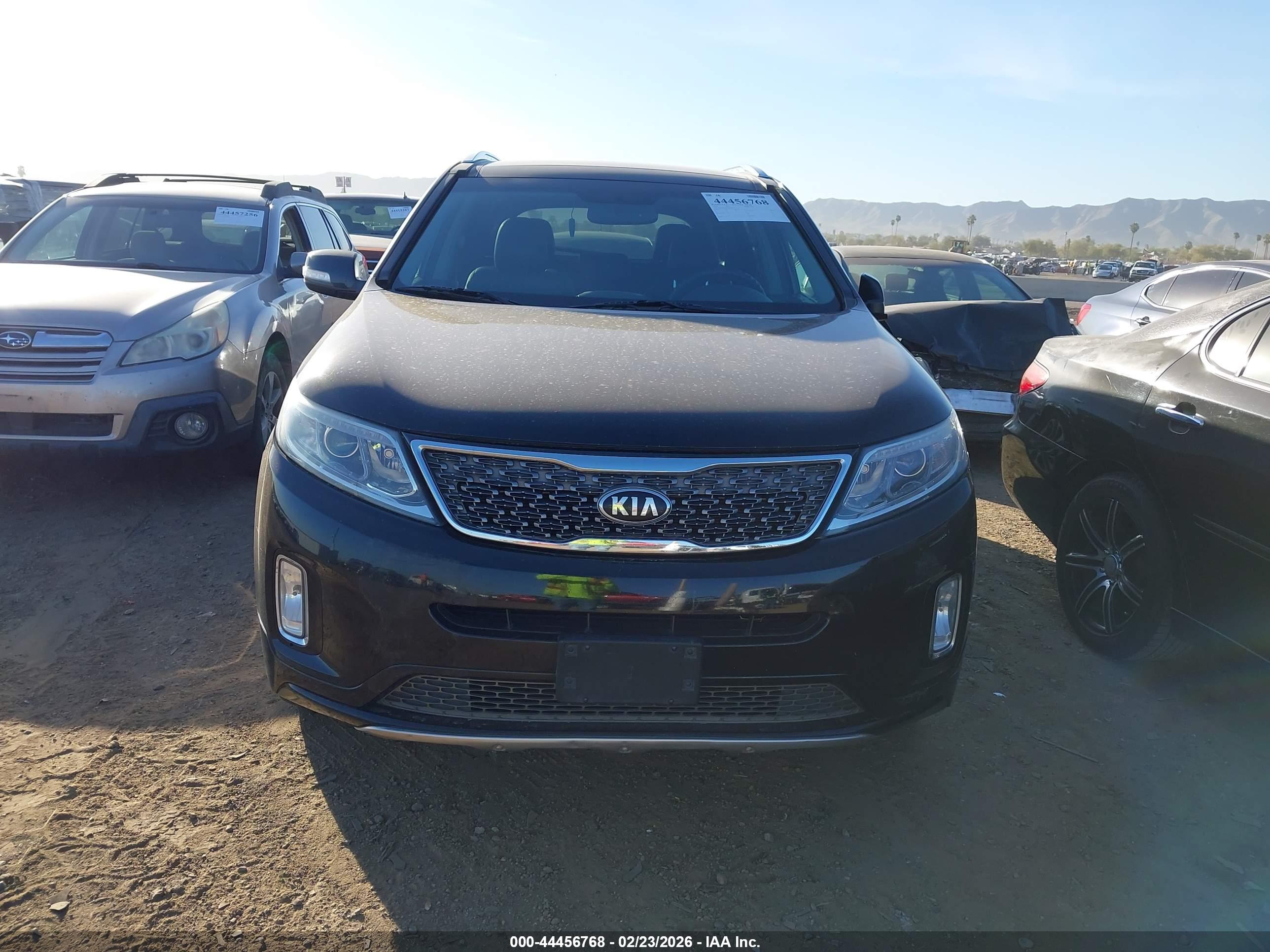 KIA SORENTO image 6