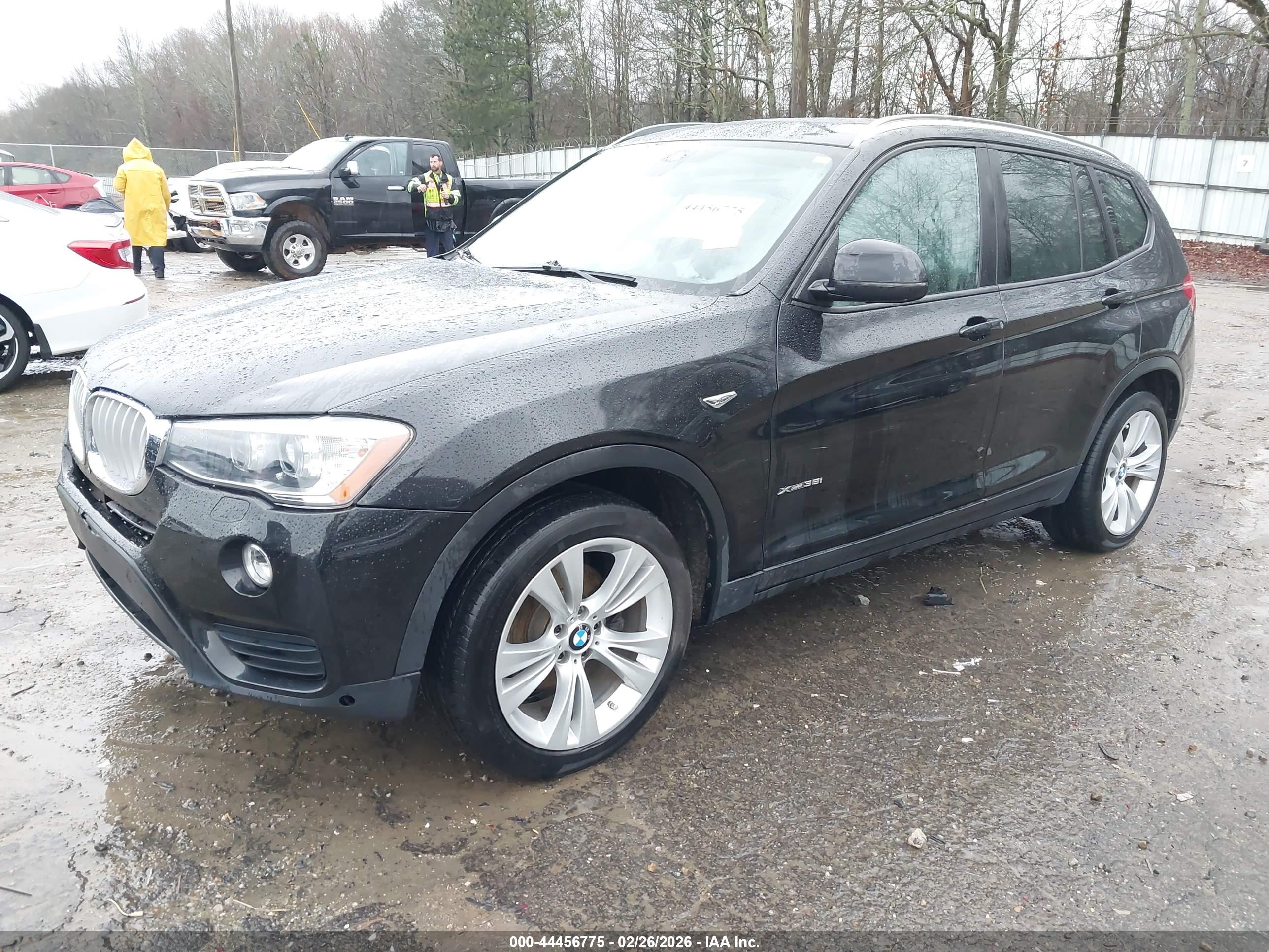 BMW X3 image 2