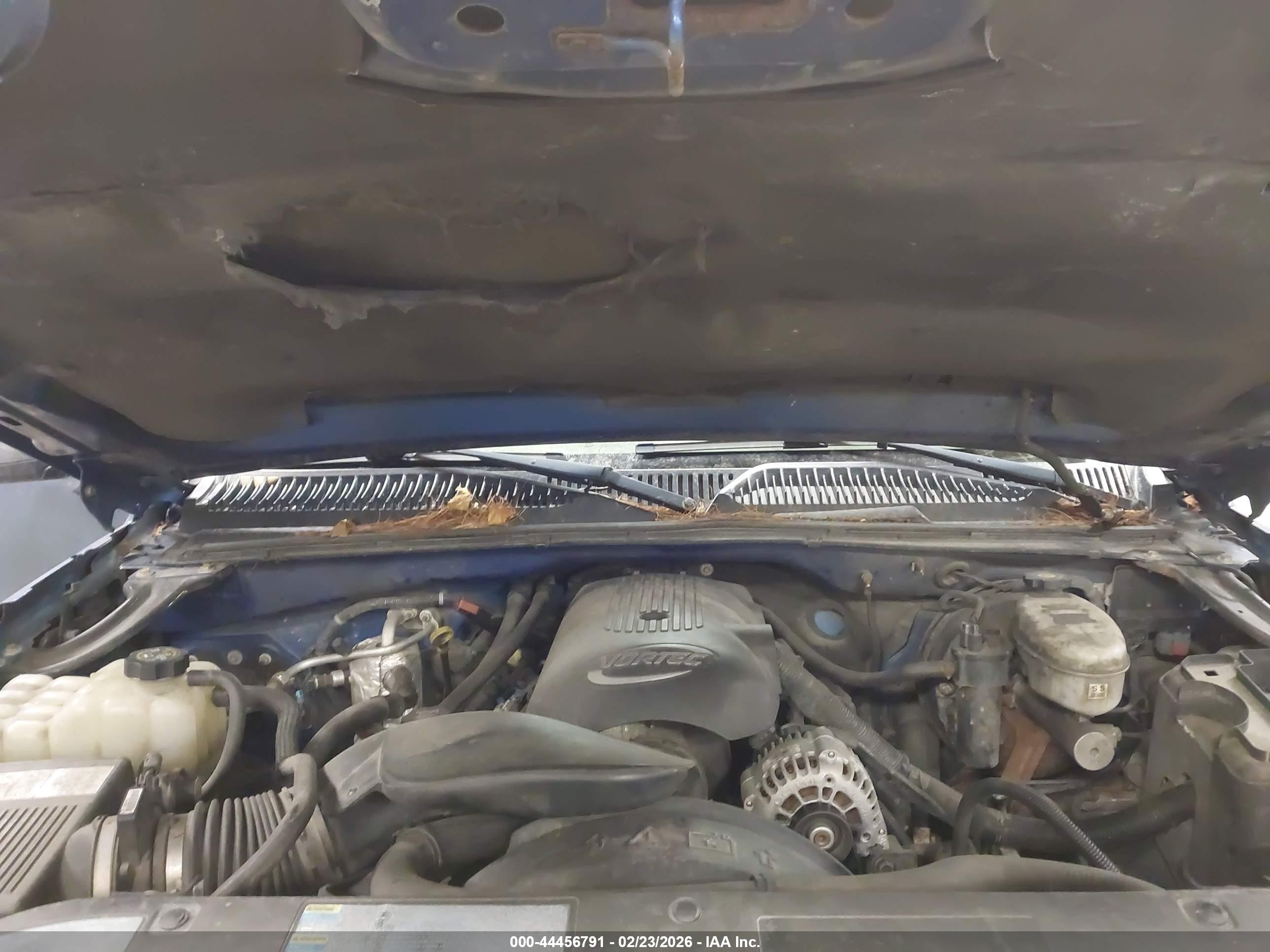 CHEVROLET SILVERADO image 10