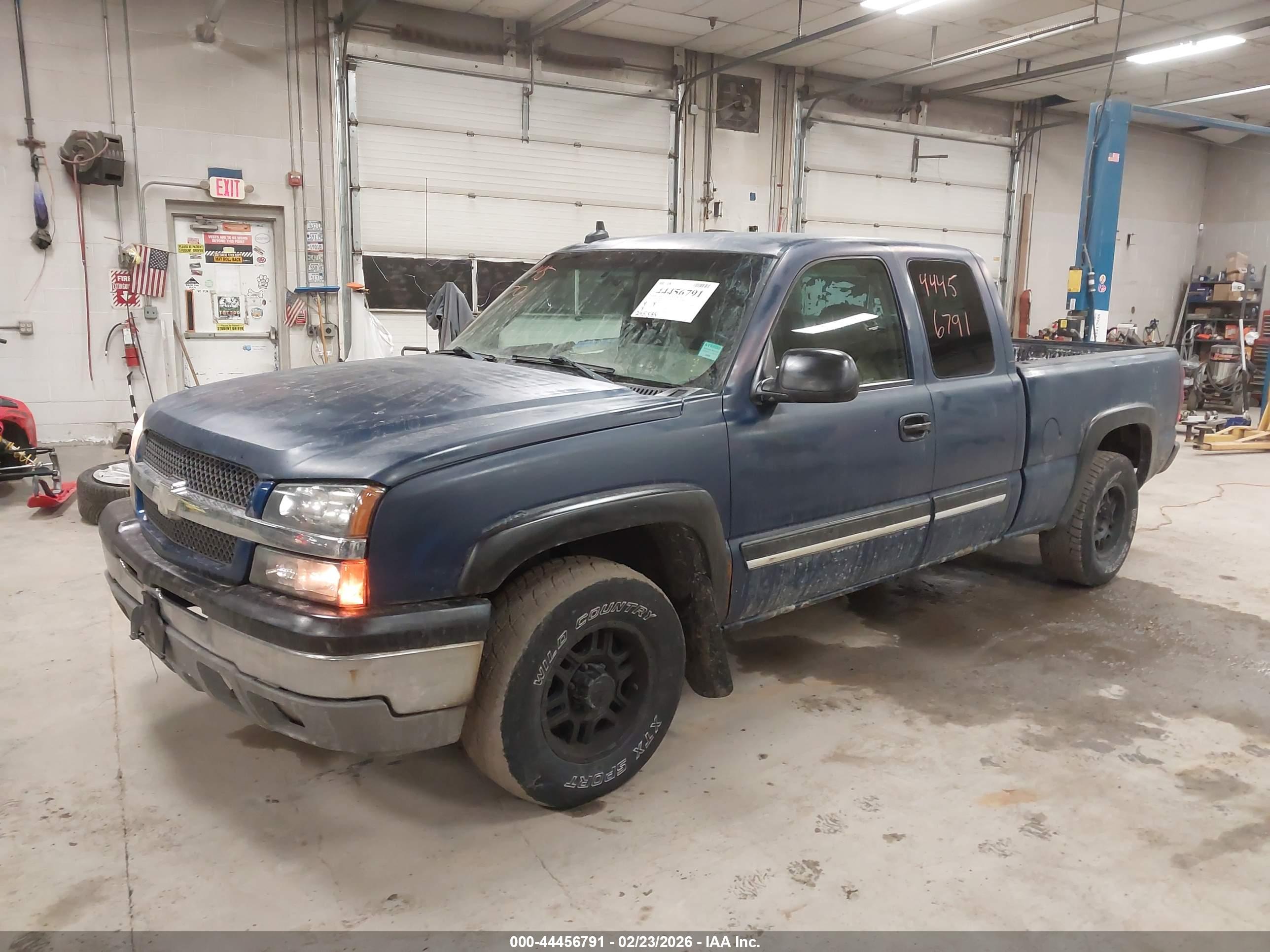 CHEVROLET SILVERADO image 2