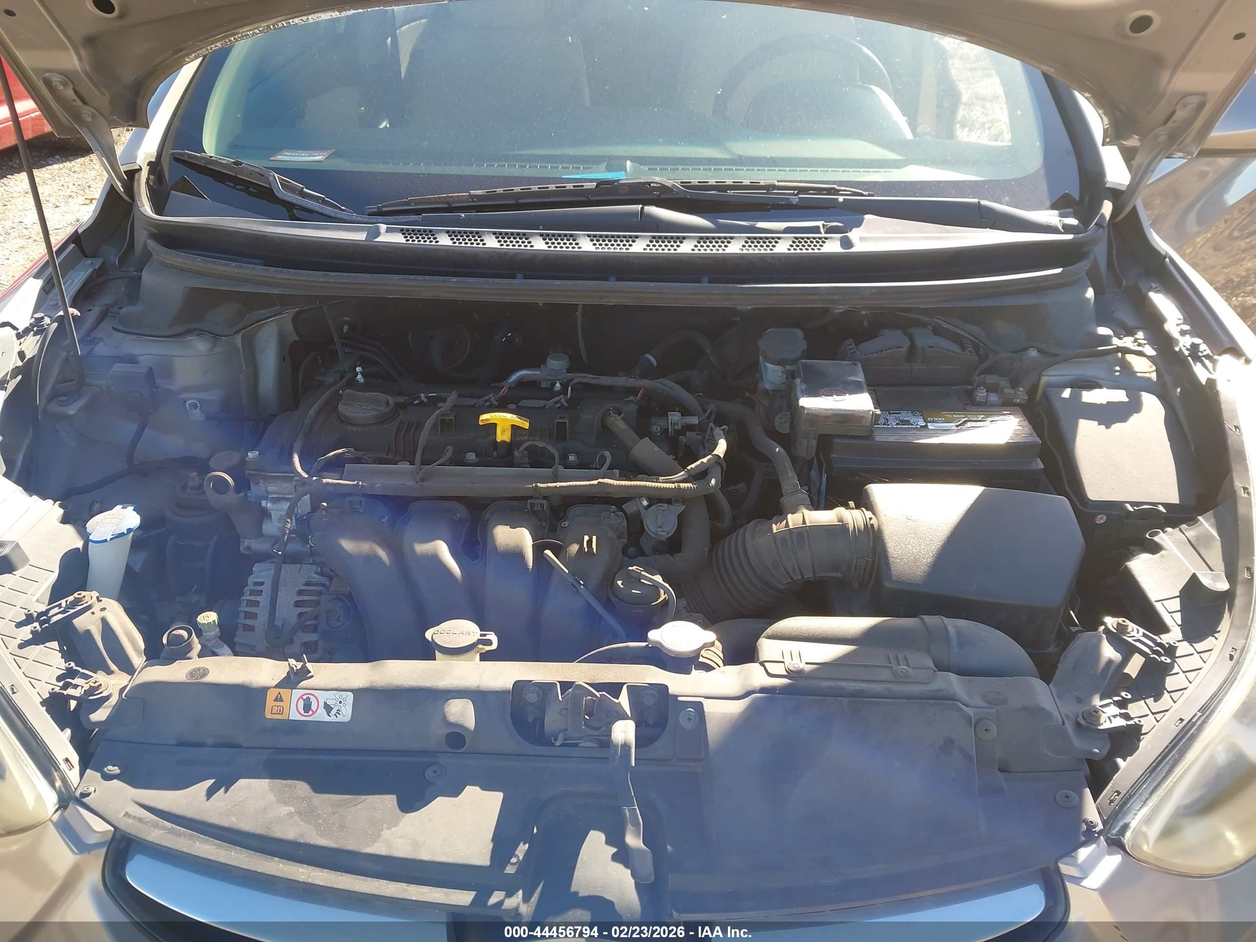 HYUNDAI ELANTRA image 10