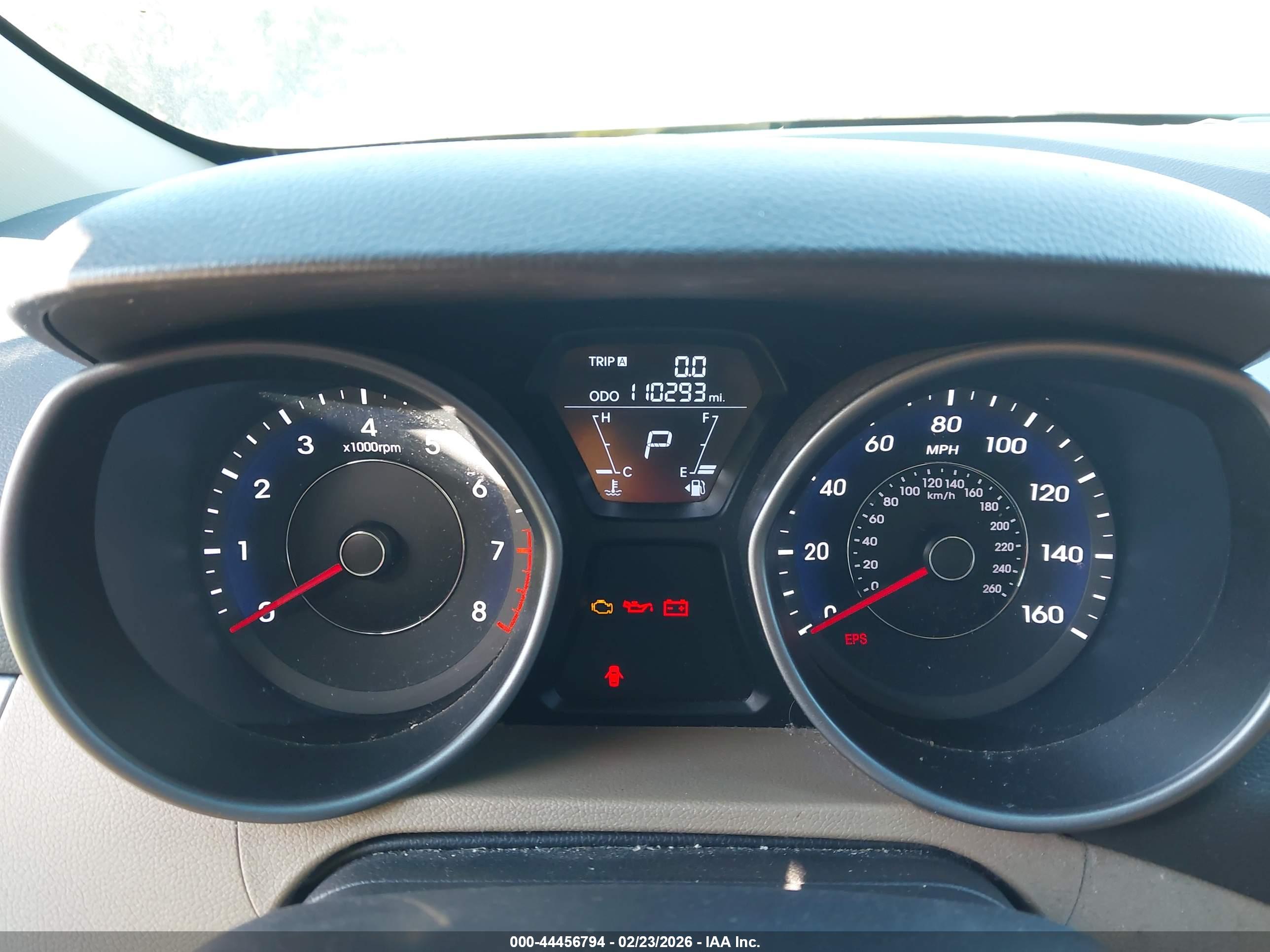 HYUNDAI ELANTRA image 7