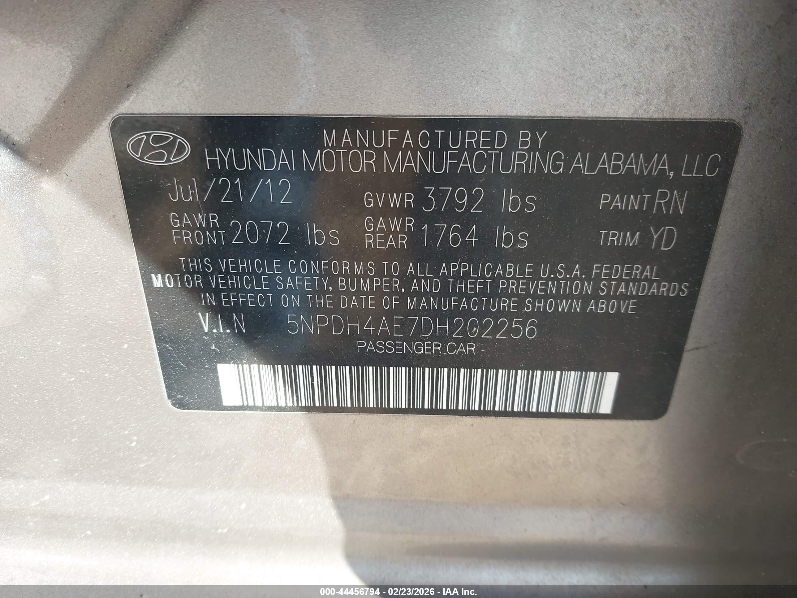 HYUNDAI ELANTRA image 9