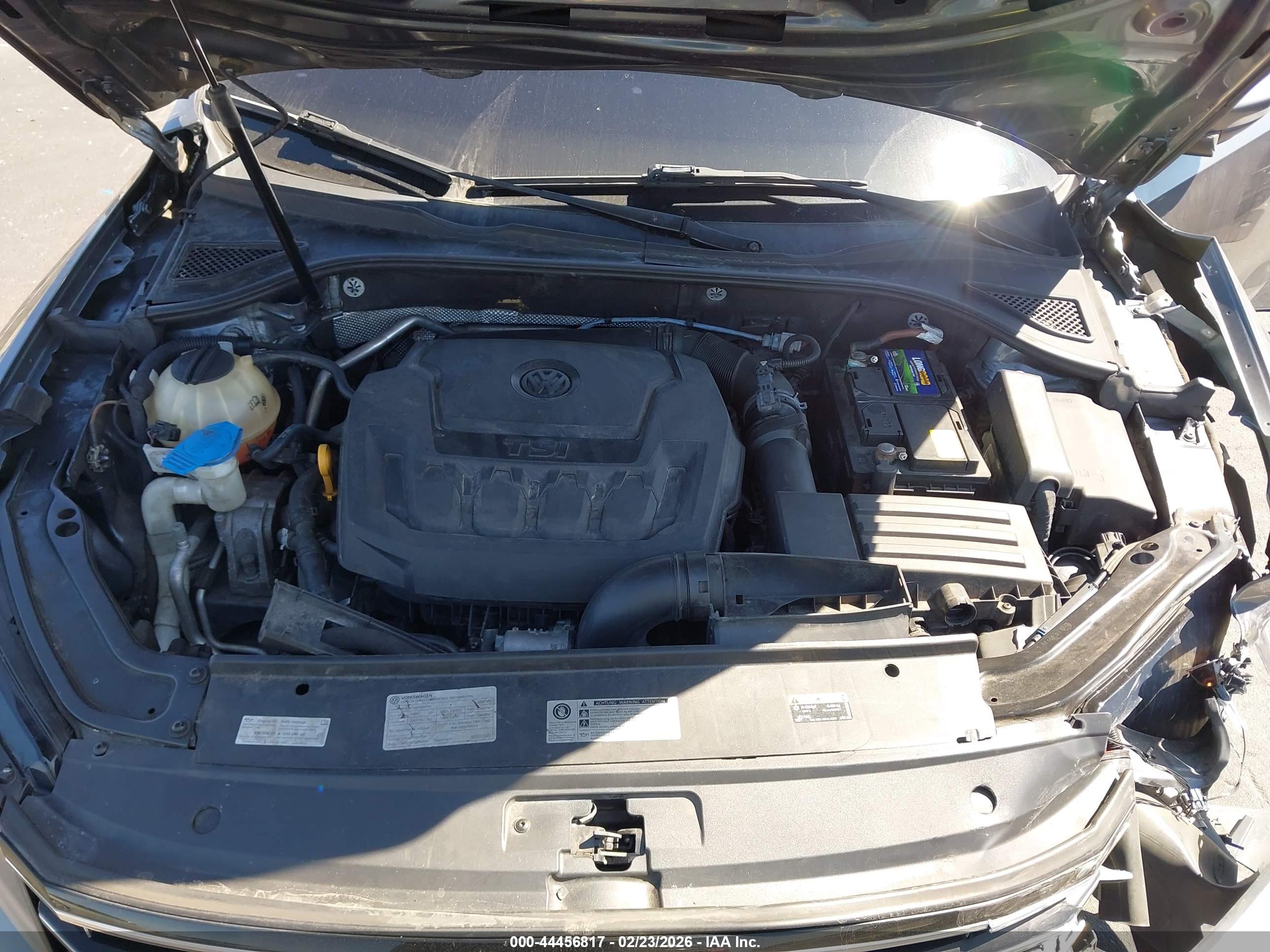 VOLKSWAGEN PASSAT image 10