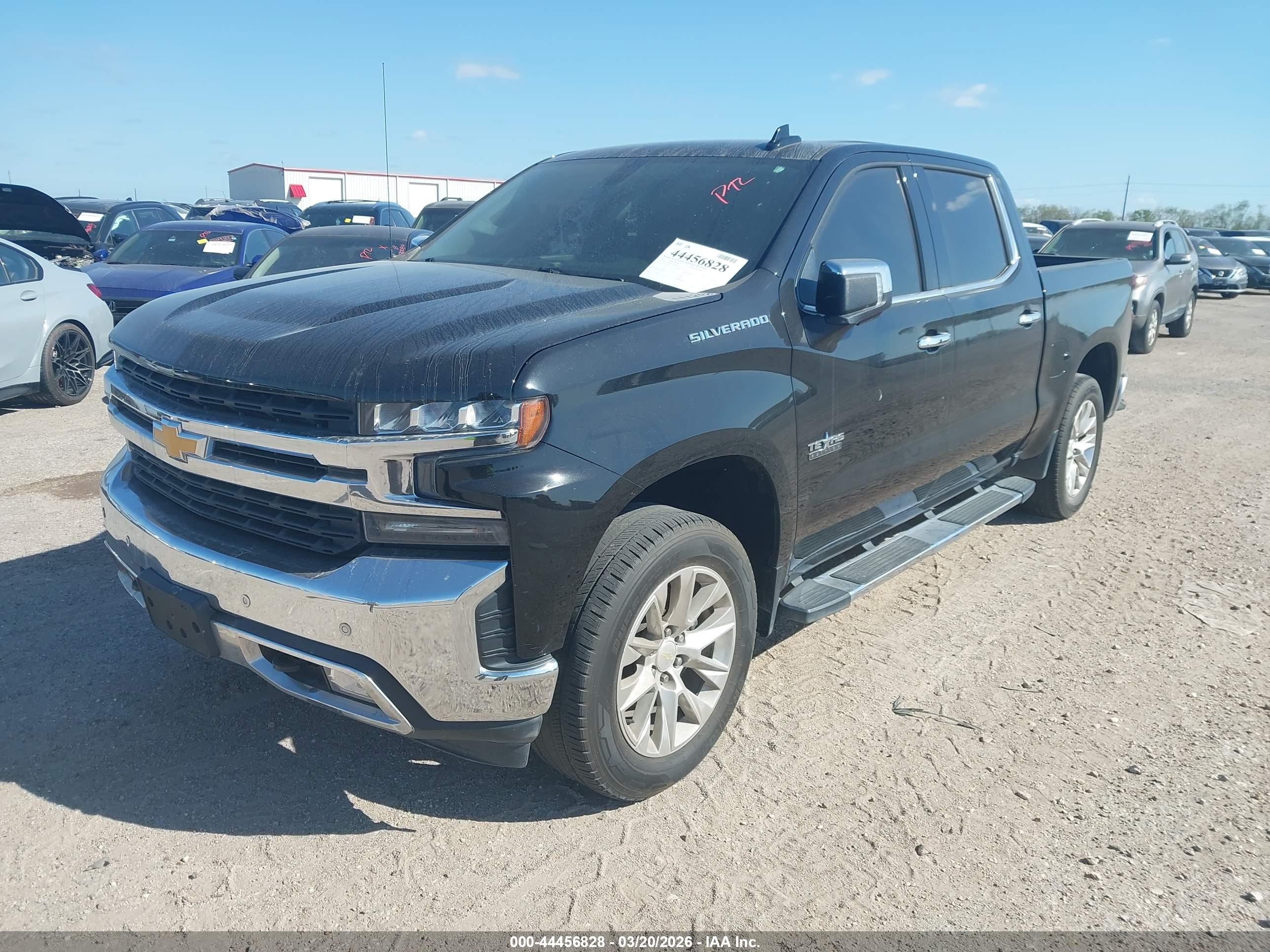 CHEVROLET SILVERADO image 2