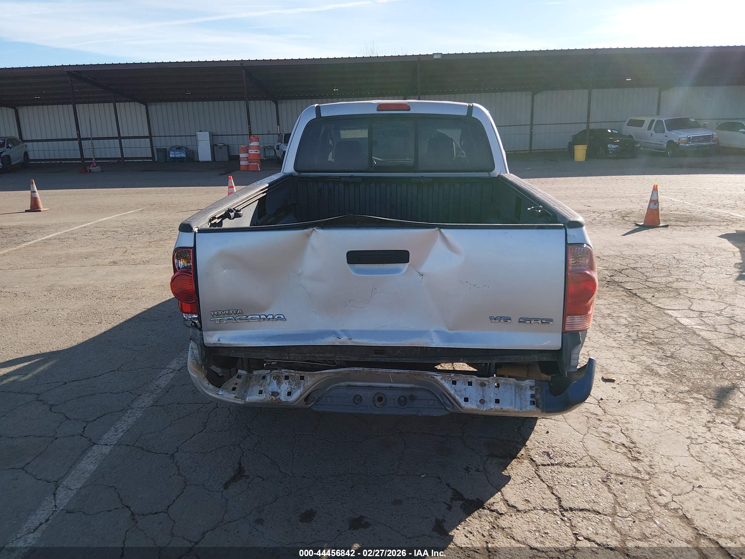 TOYOTA TACOMA image 6