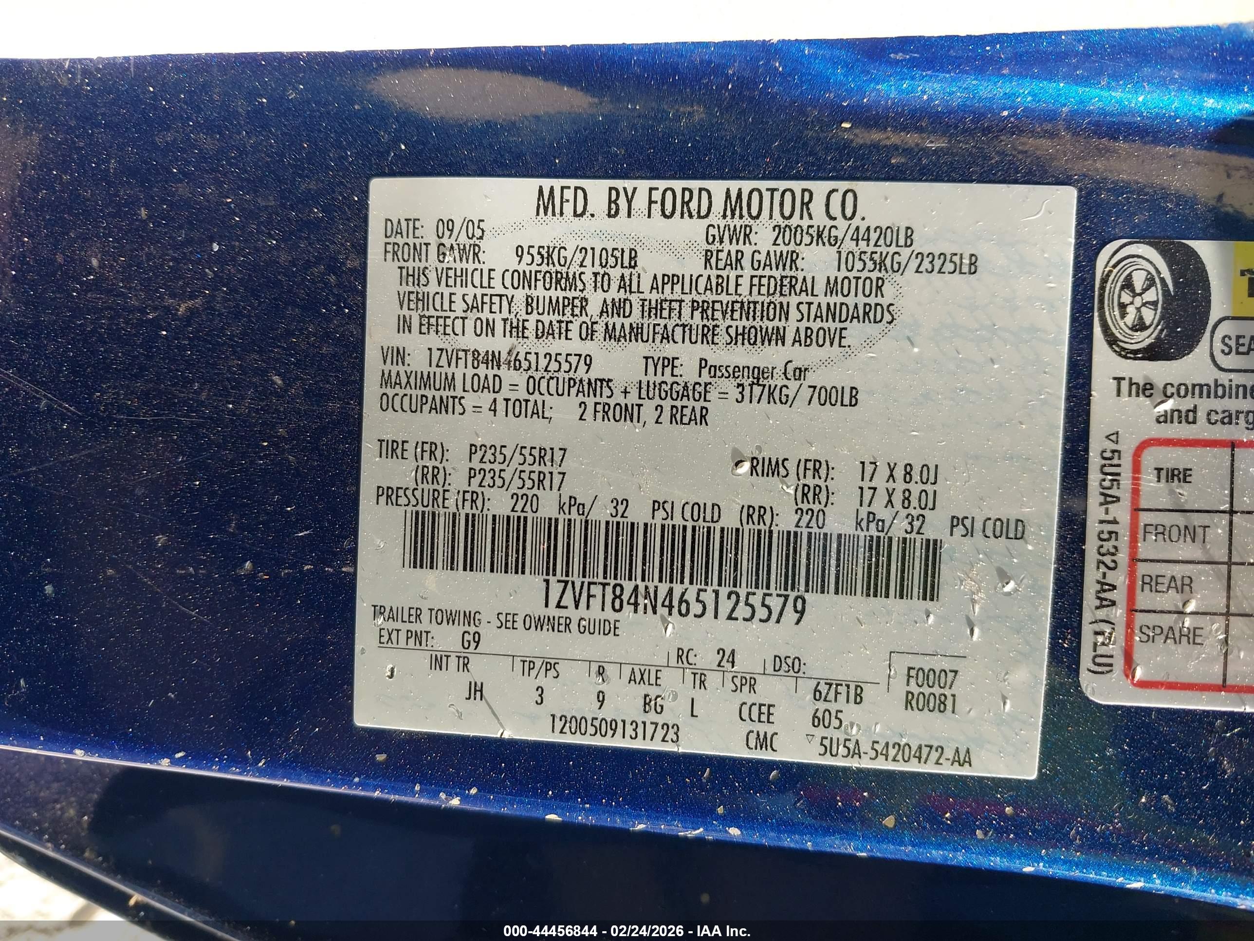FORD MUSTANG image 9