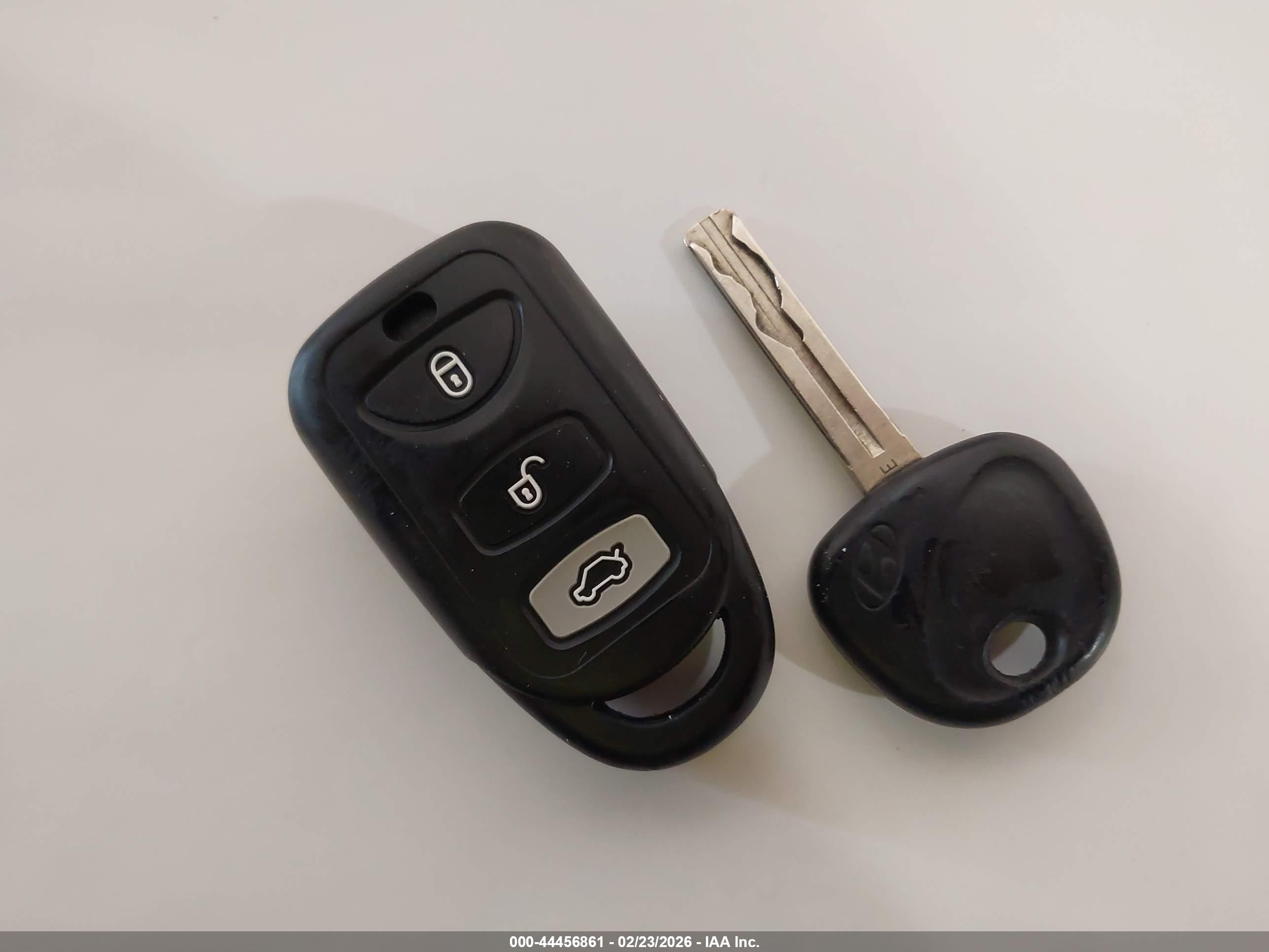 HYUNDAI SONATA image 11