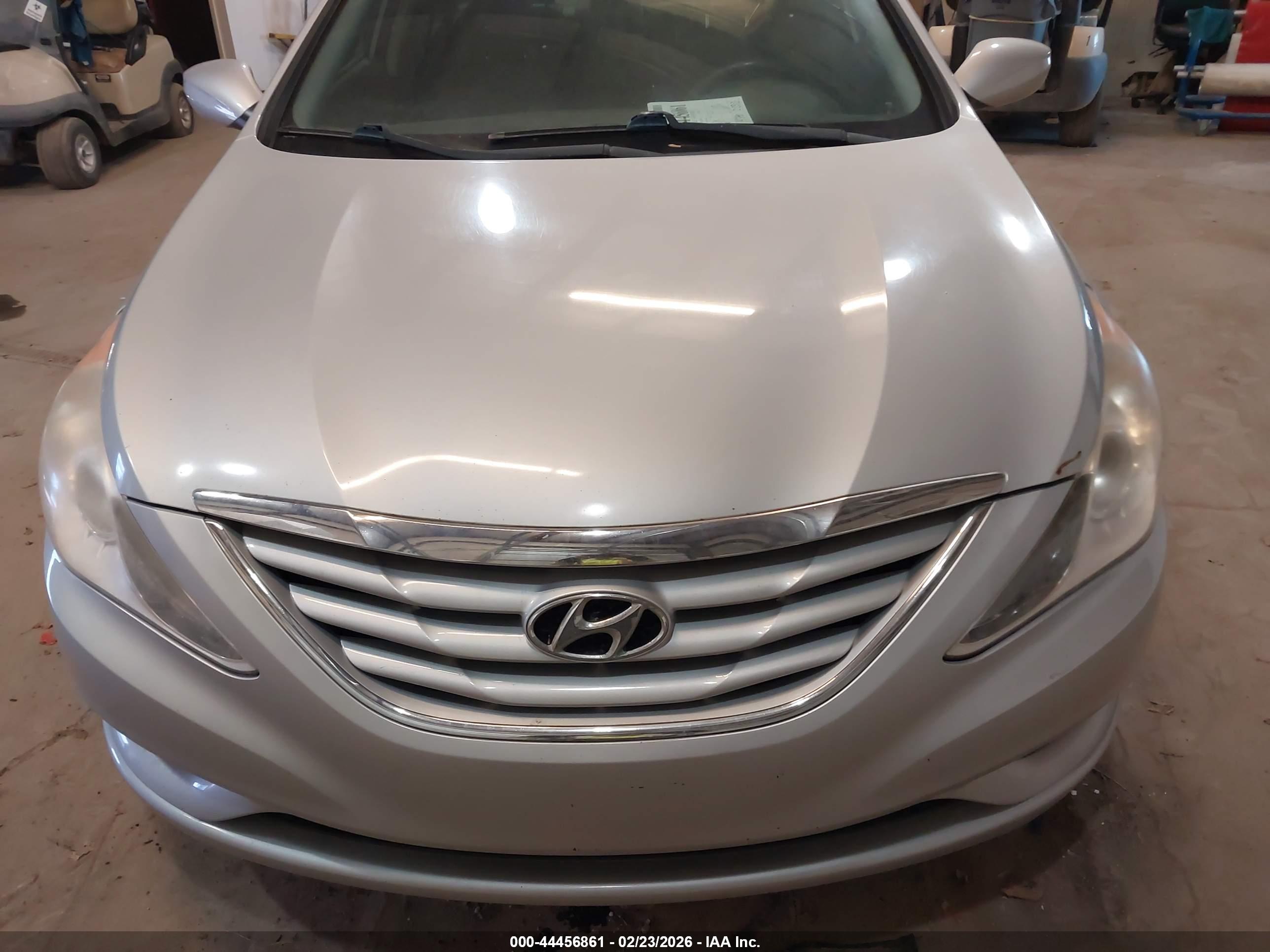 HYUNDAI SONATA image 6