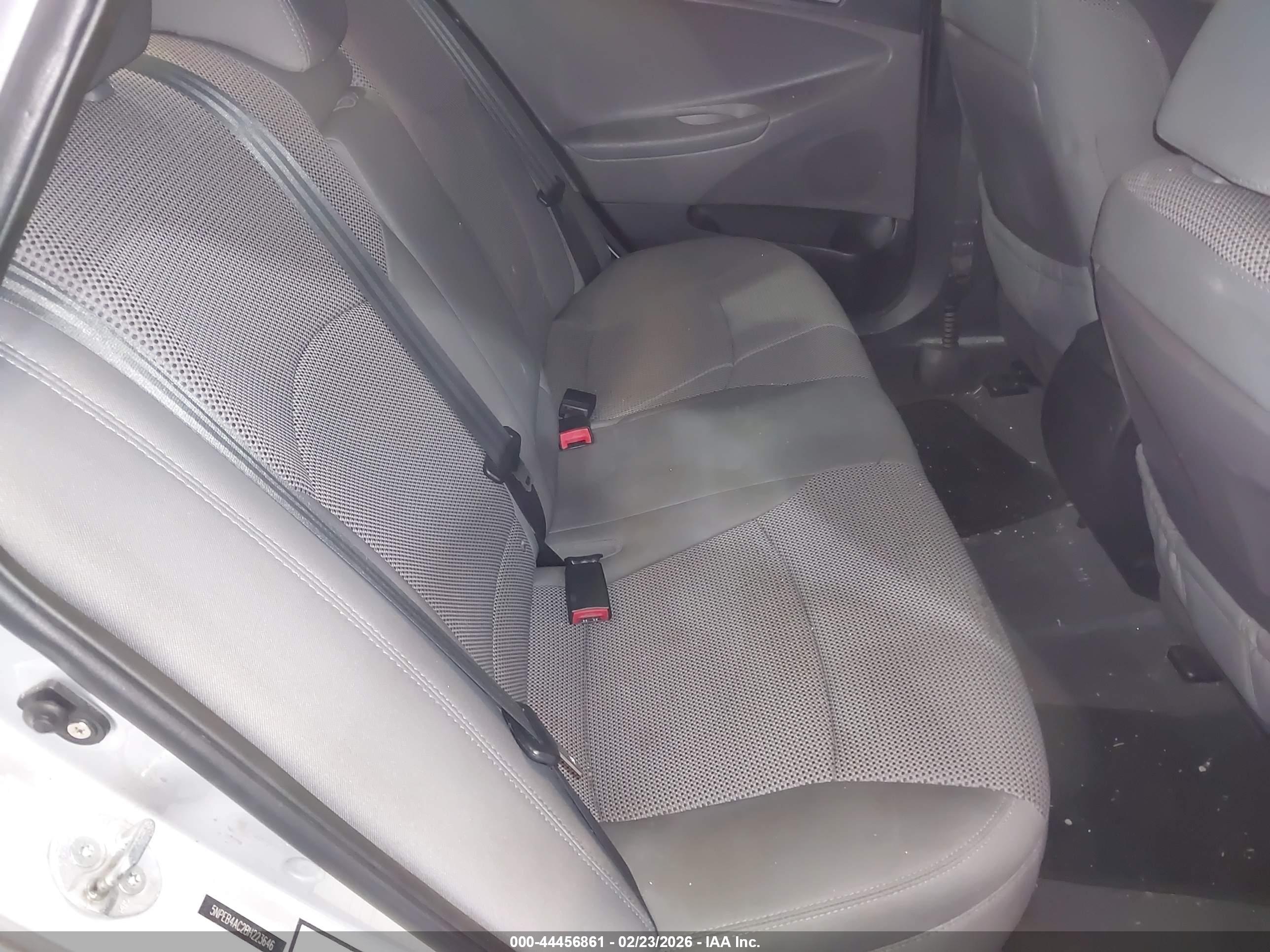 HYUNDAI SONATA image 8