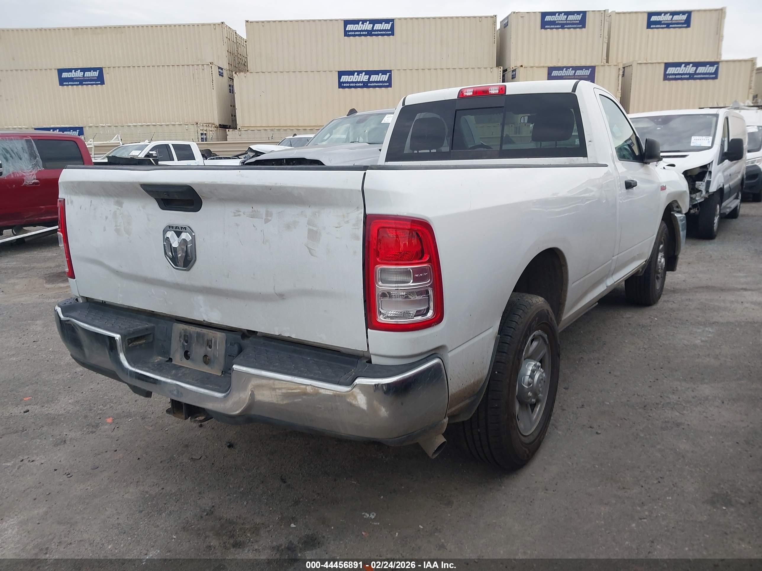RAM 2500 image 4