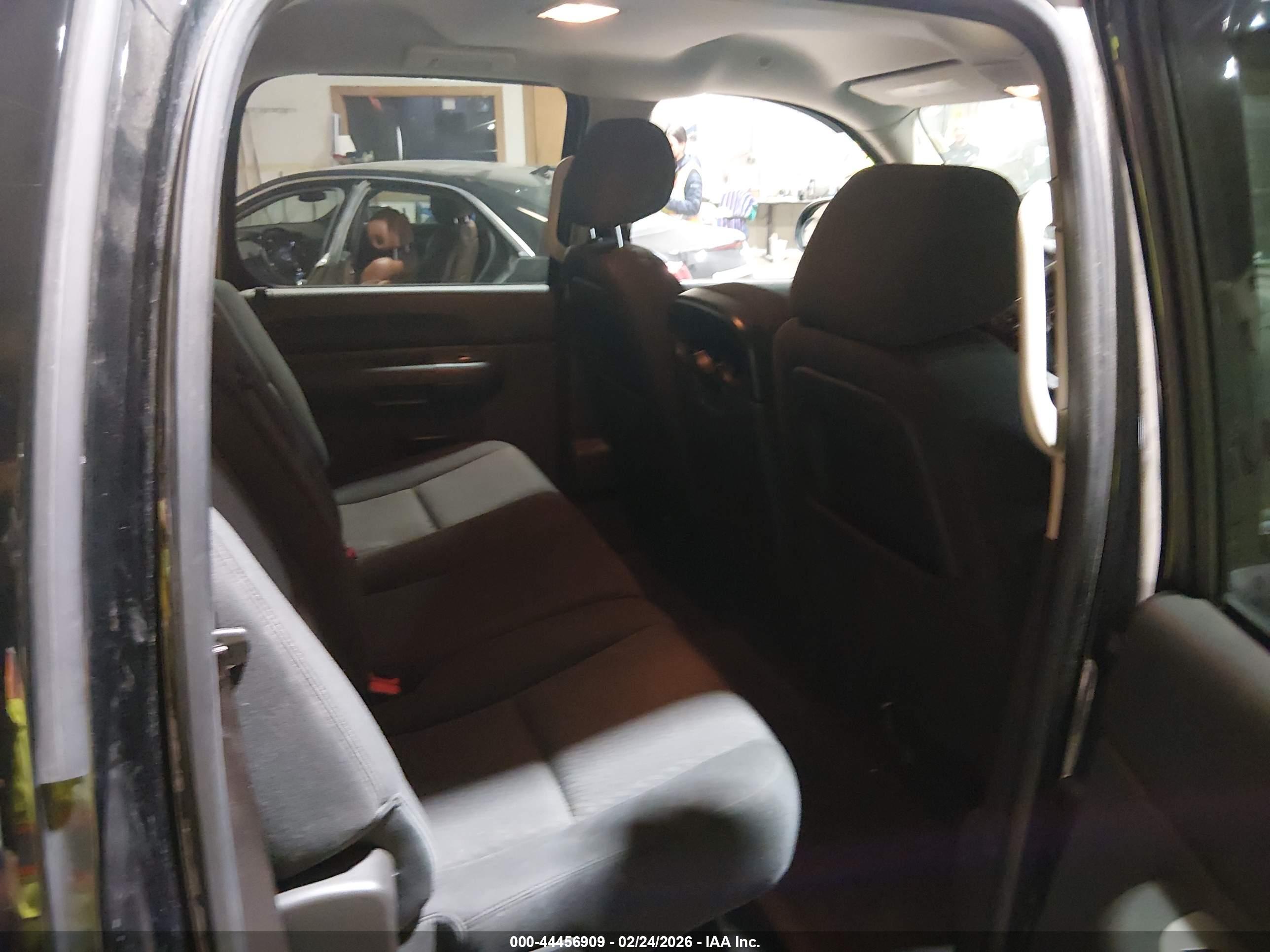GMC SIERRA image 8