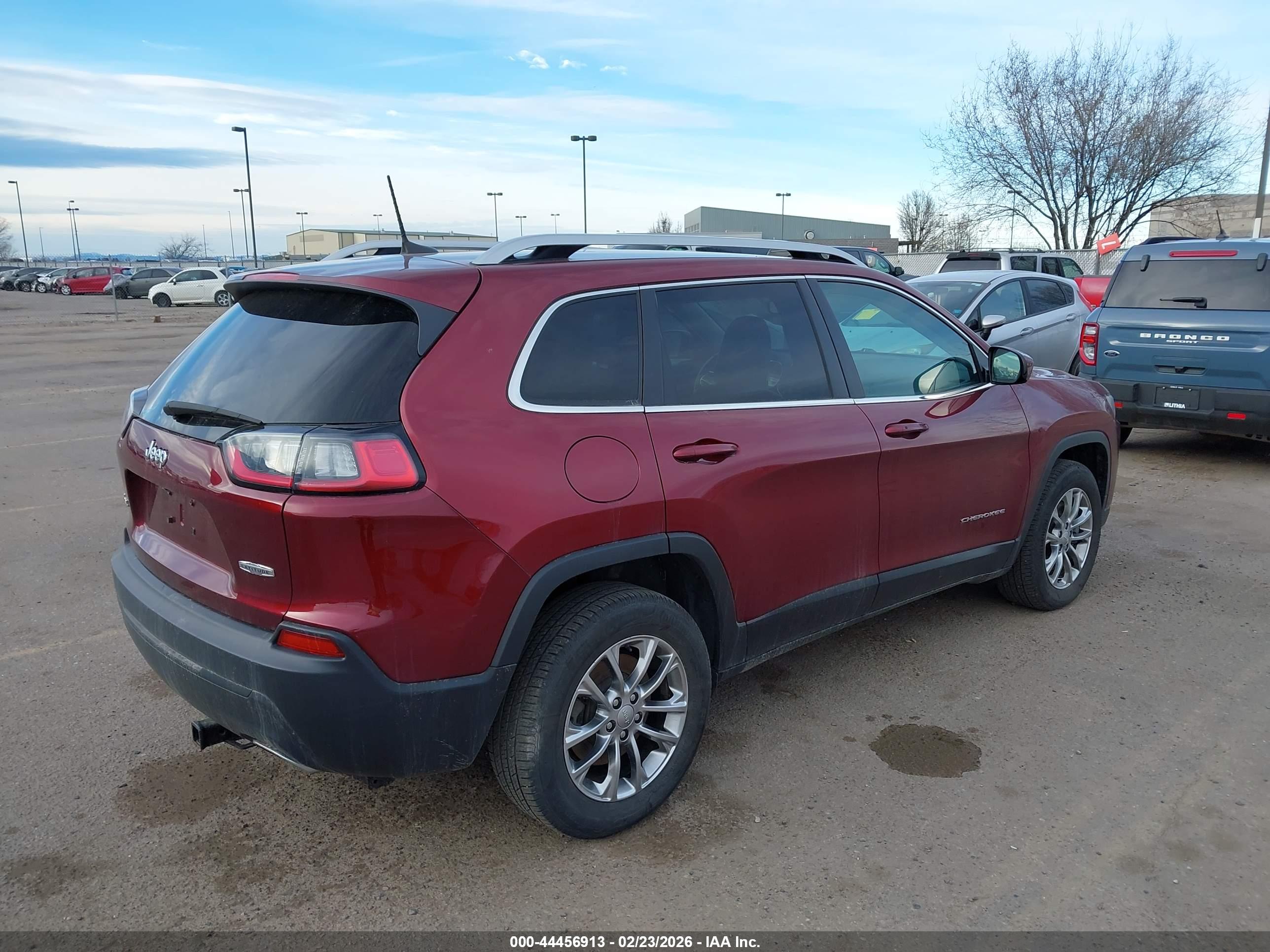 JEEP CHEROKEE image 4