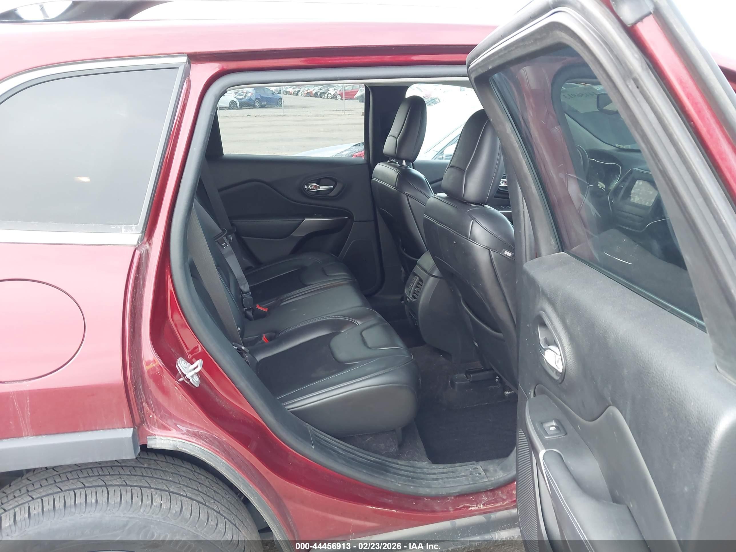JEEP CHEROKEE image 8
