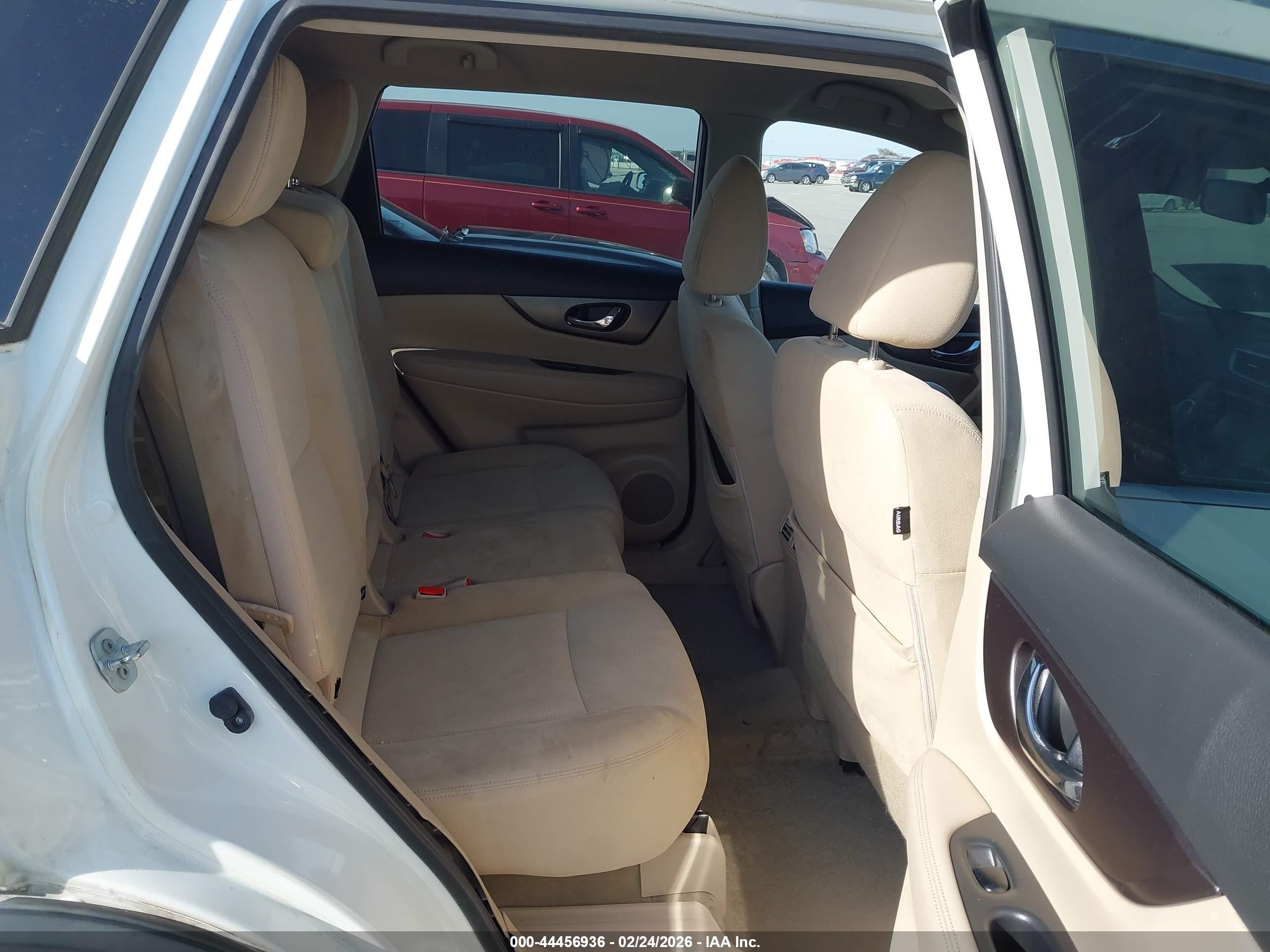 NISSAN ROGUE image 8