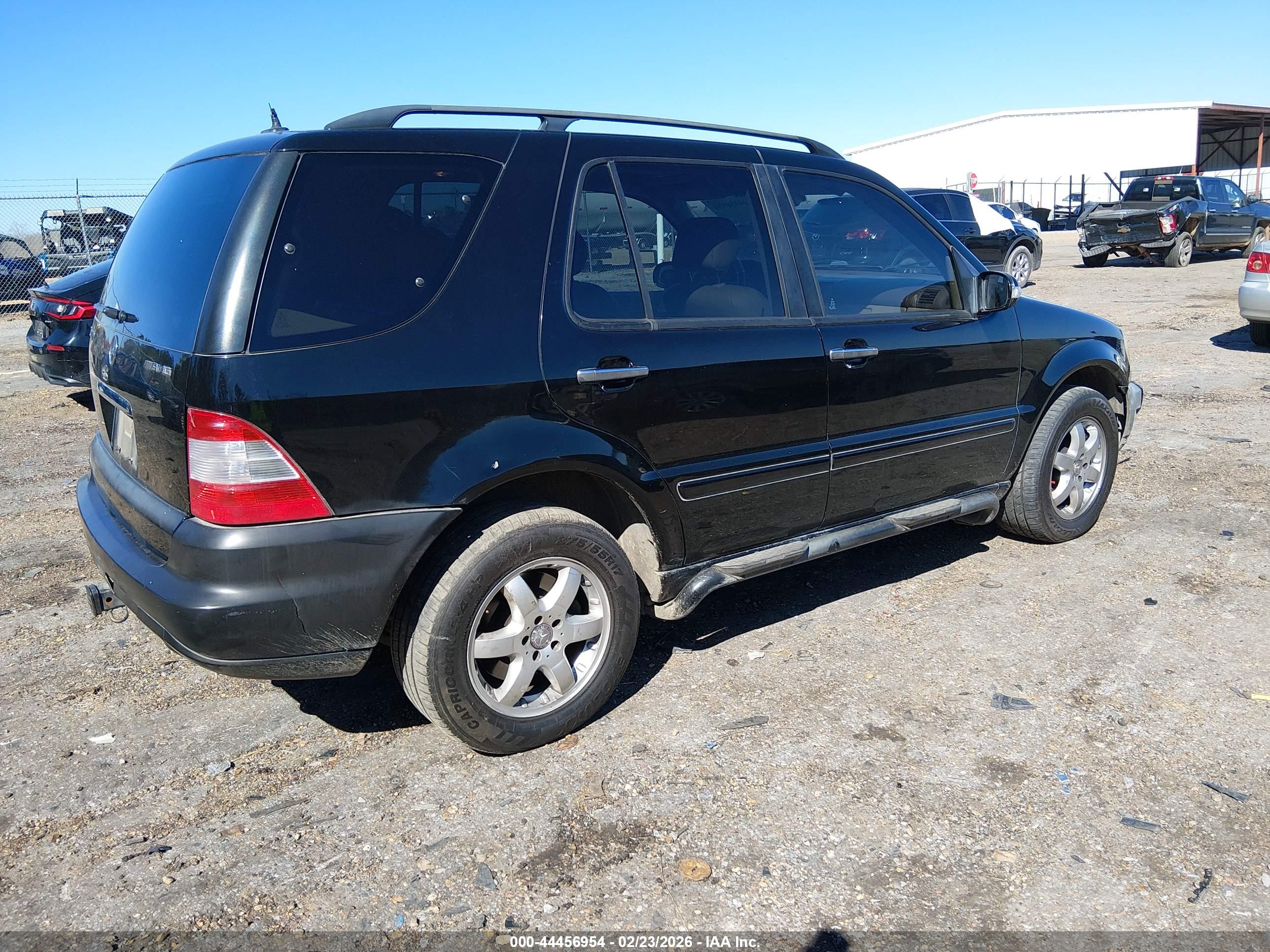 MERCEDES-BENZ ML image 4