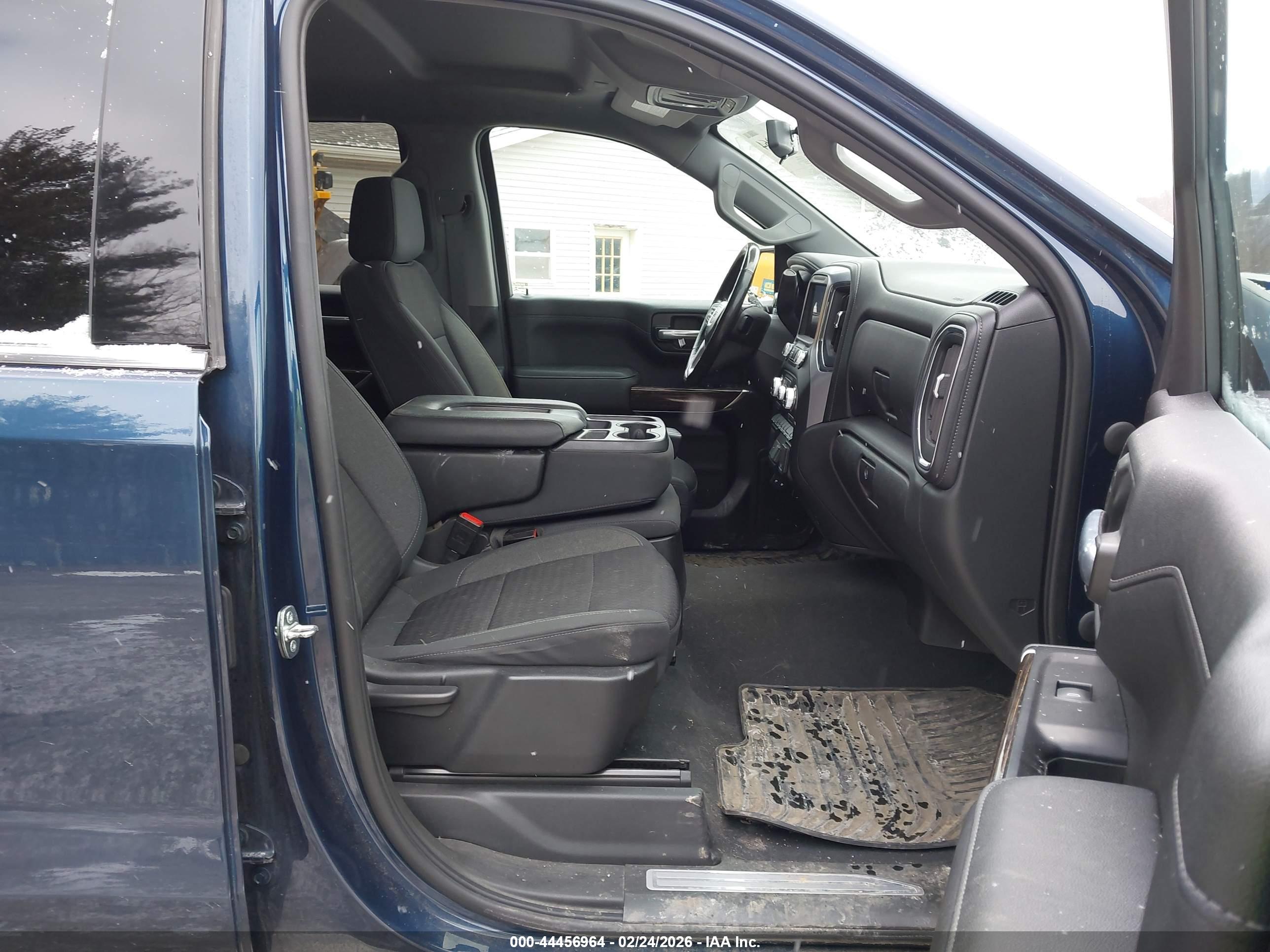GMC SIERRA image 5