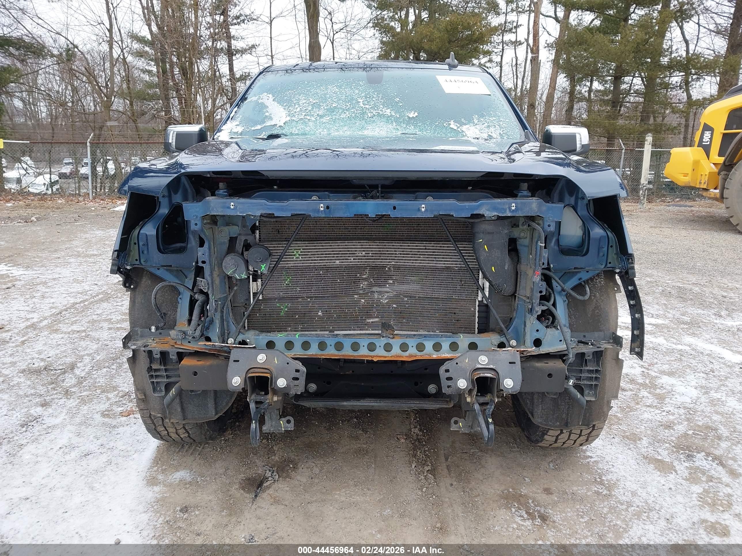 GMC SIERRA image 6