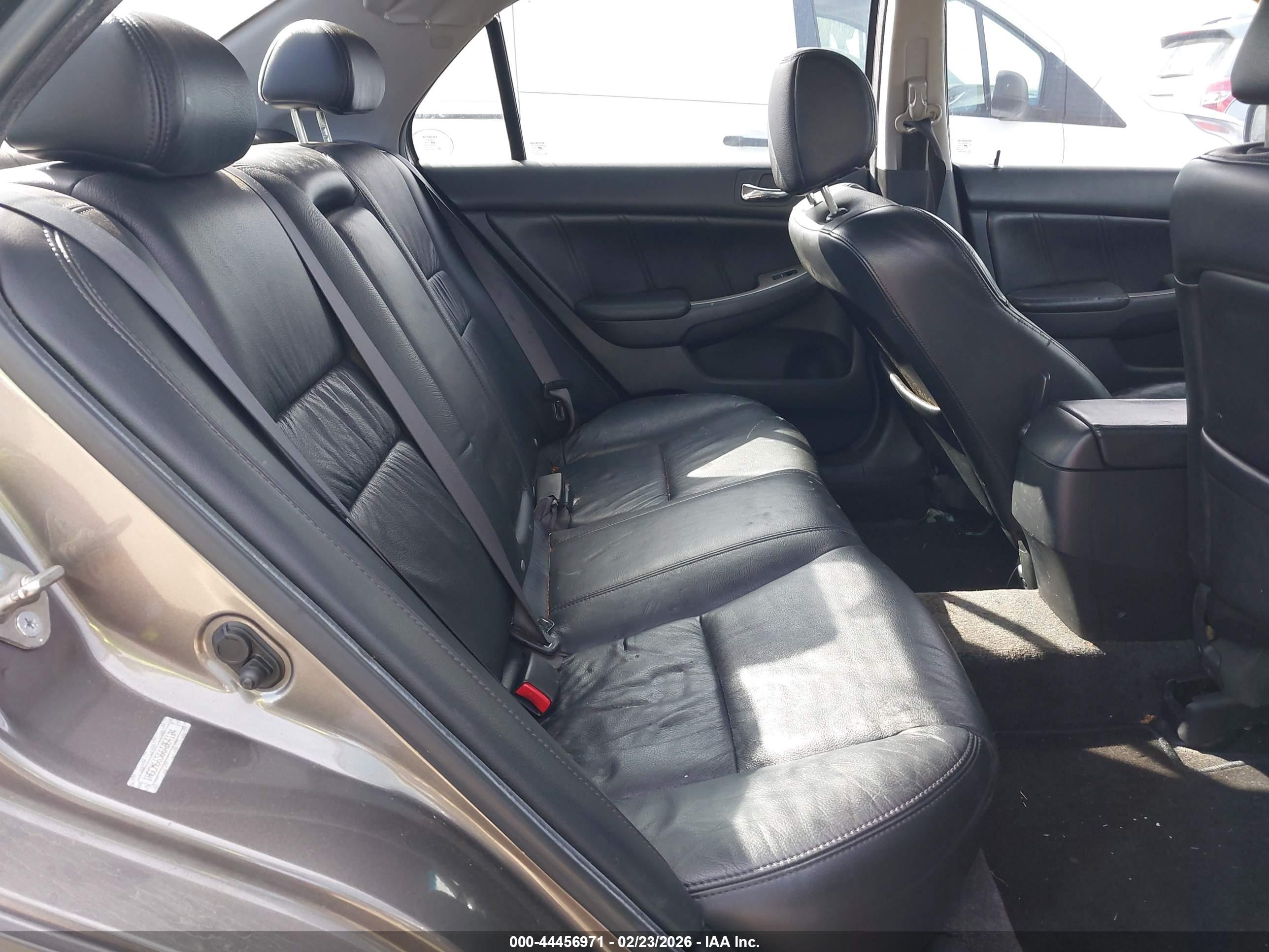 HONDA ACCORD image 8