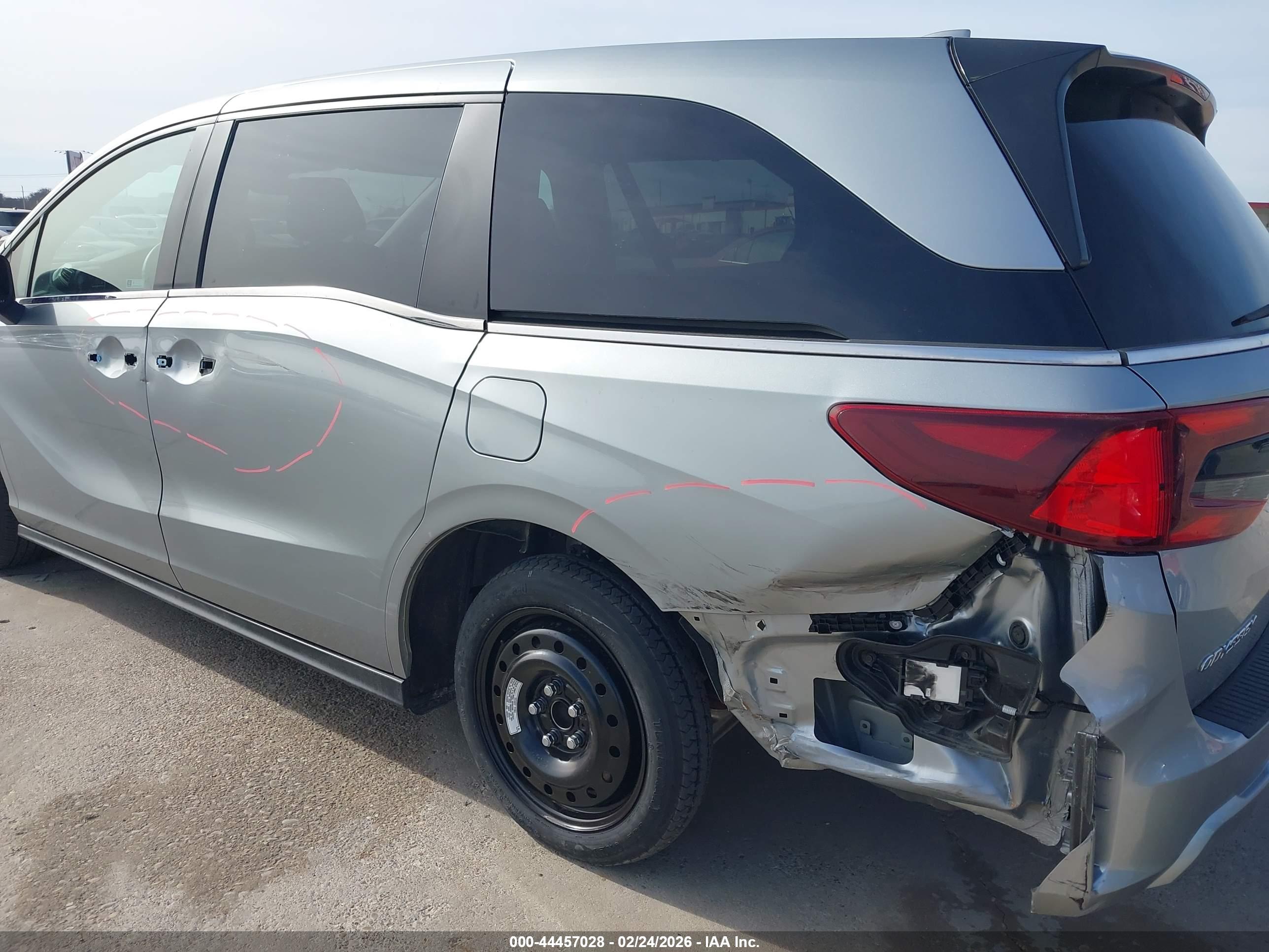 HONDA ODYSSEY image 6
