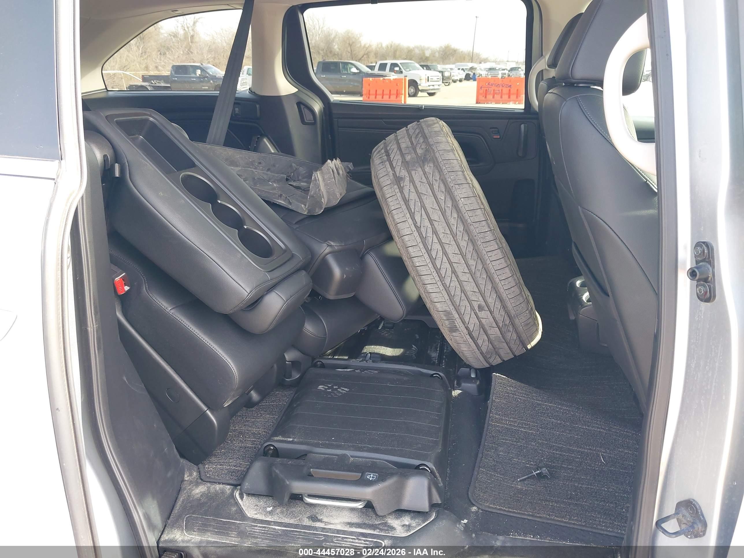 HONDA ODYSSEY image 8