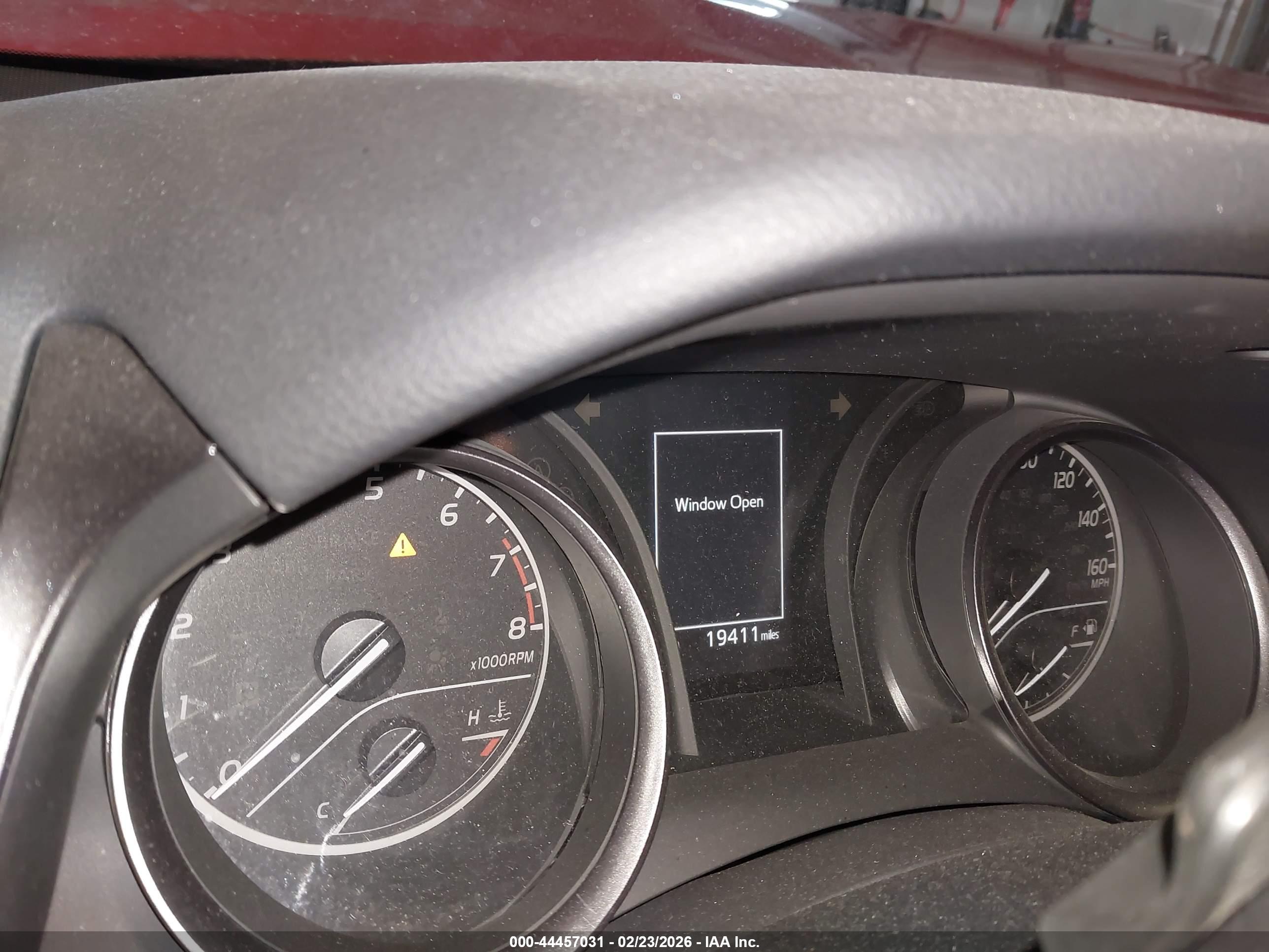 TOYOTA CAMRY image 7