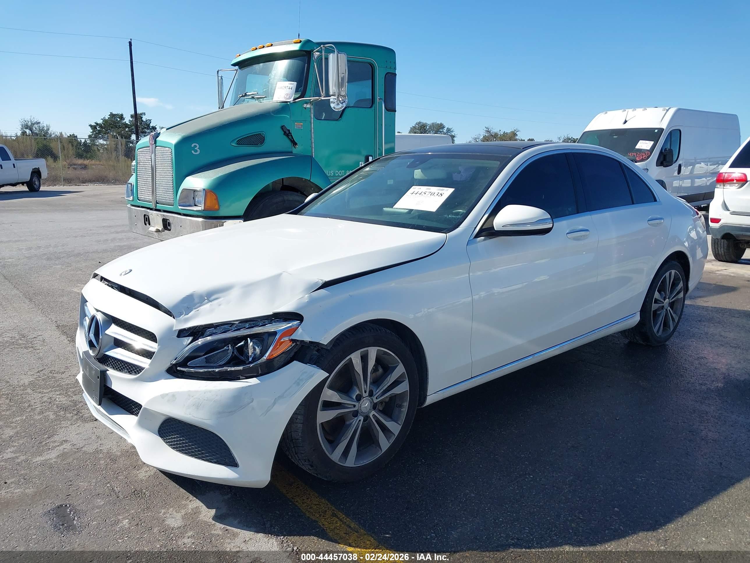 MERCEDES-BENZ C image 2