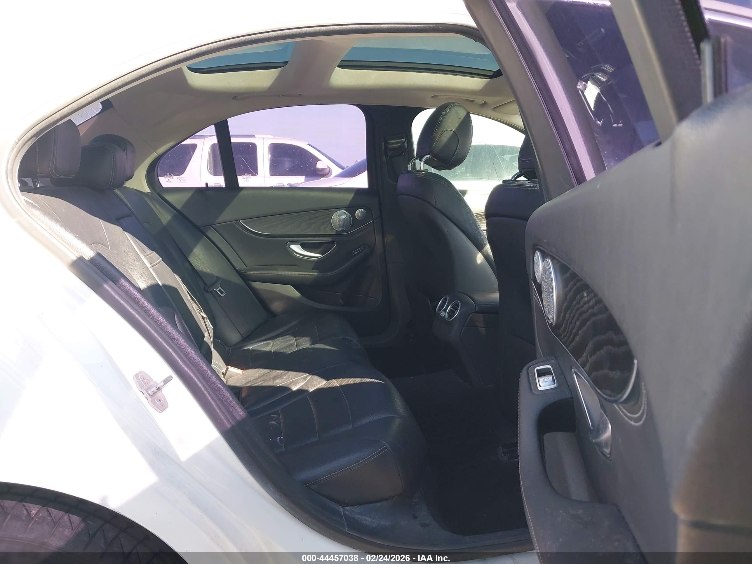 MERCEDES-BENZ C image 8