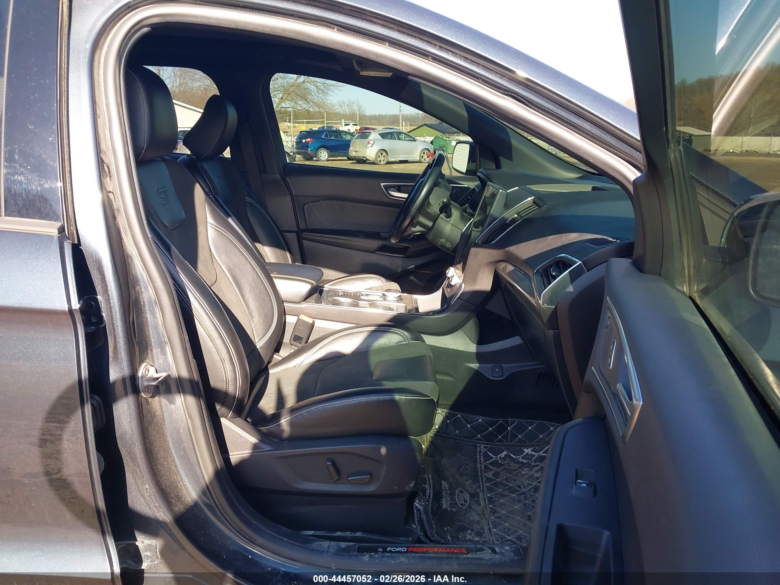 FORD EDGE image 5