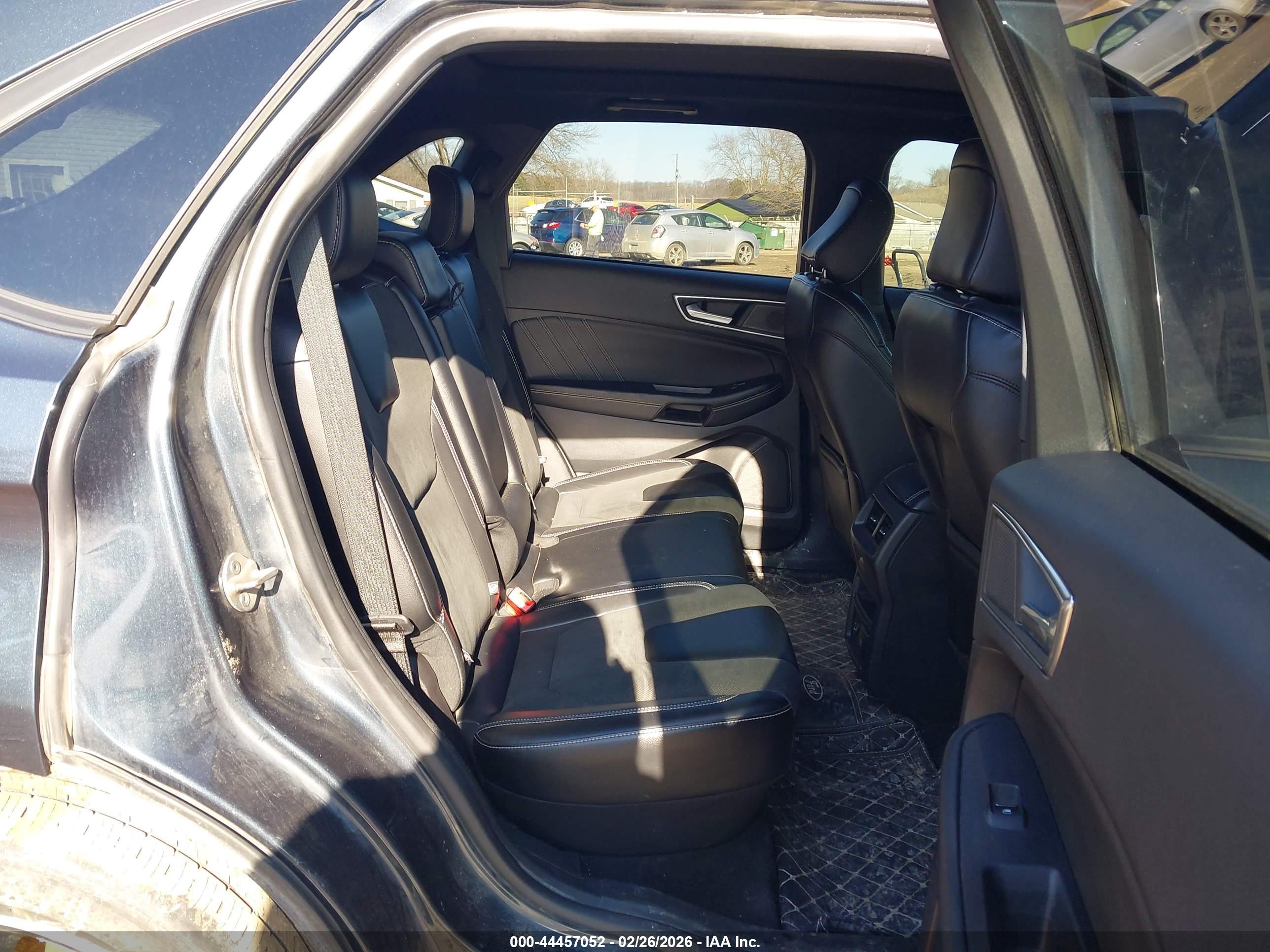 FORD EDGE image 8
