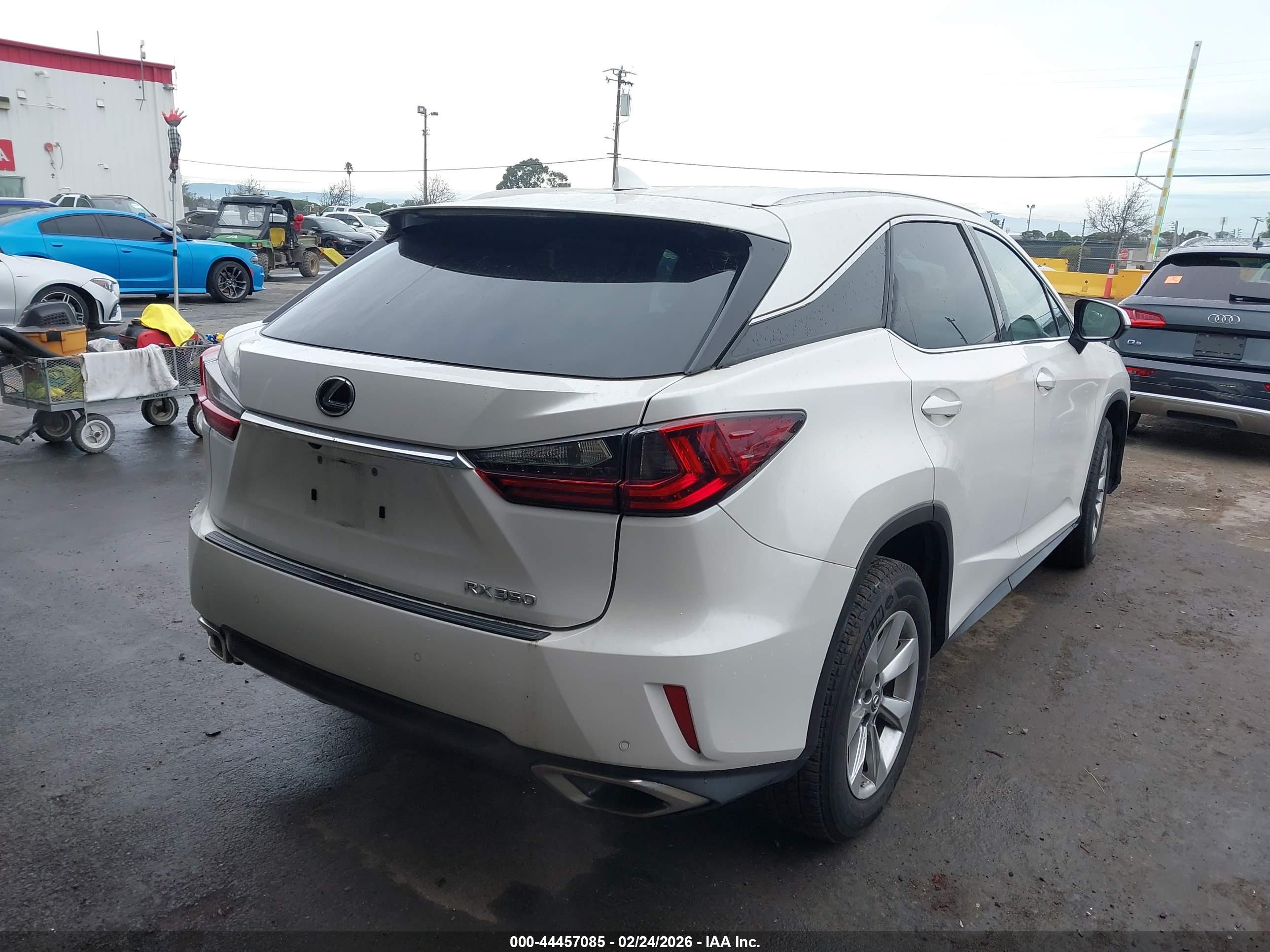 LEXUS RX image 4