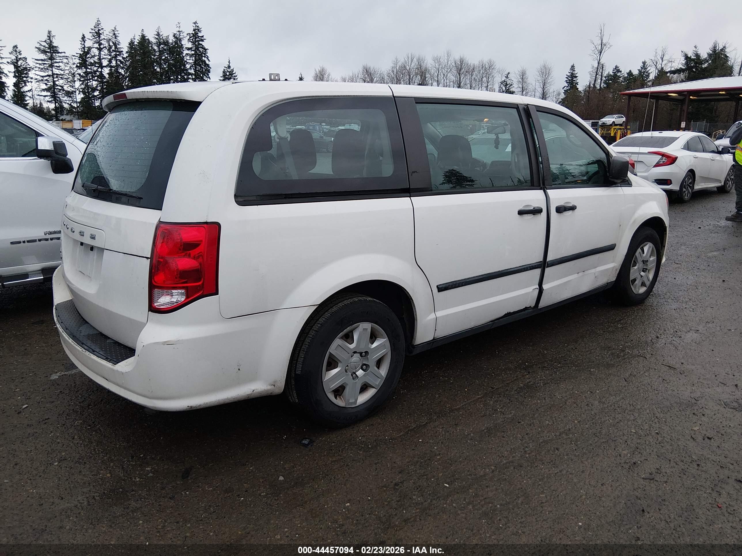 DODGE GRAND image 4