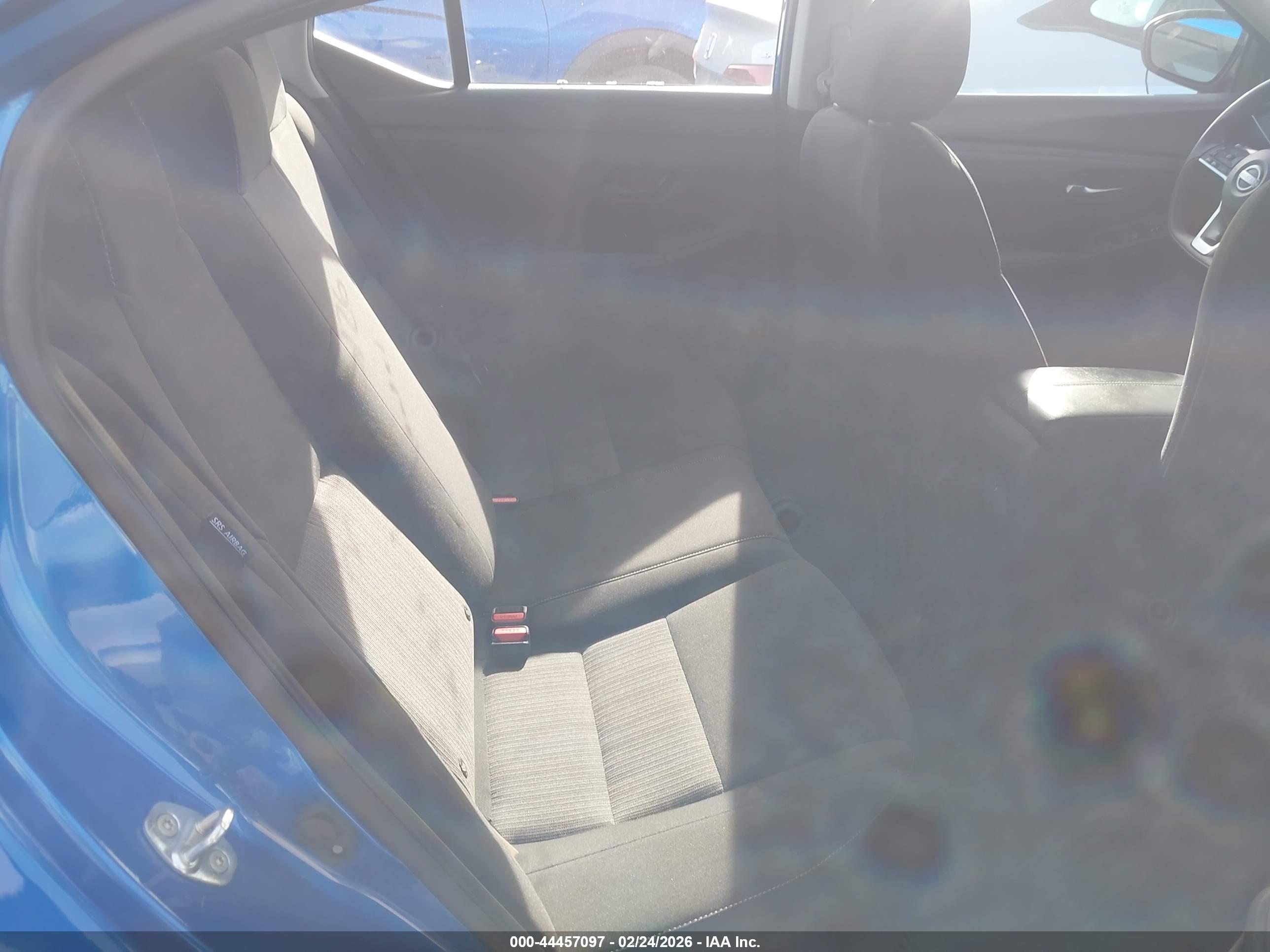 NISSAN SENTRA image 8