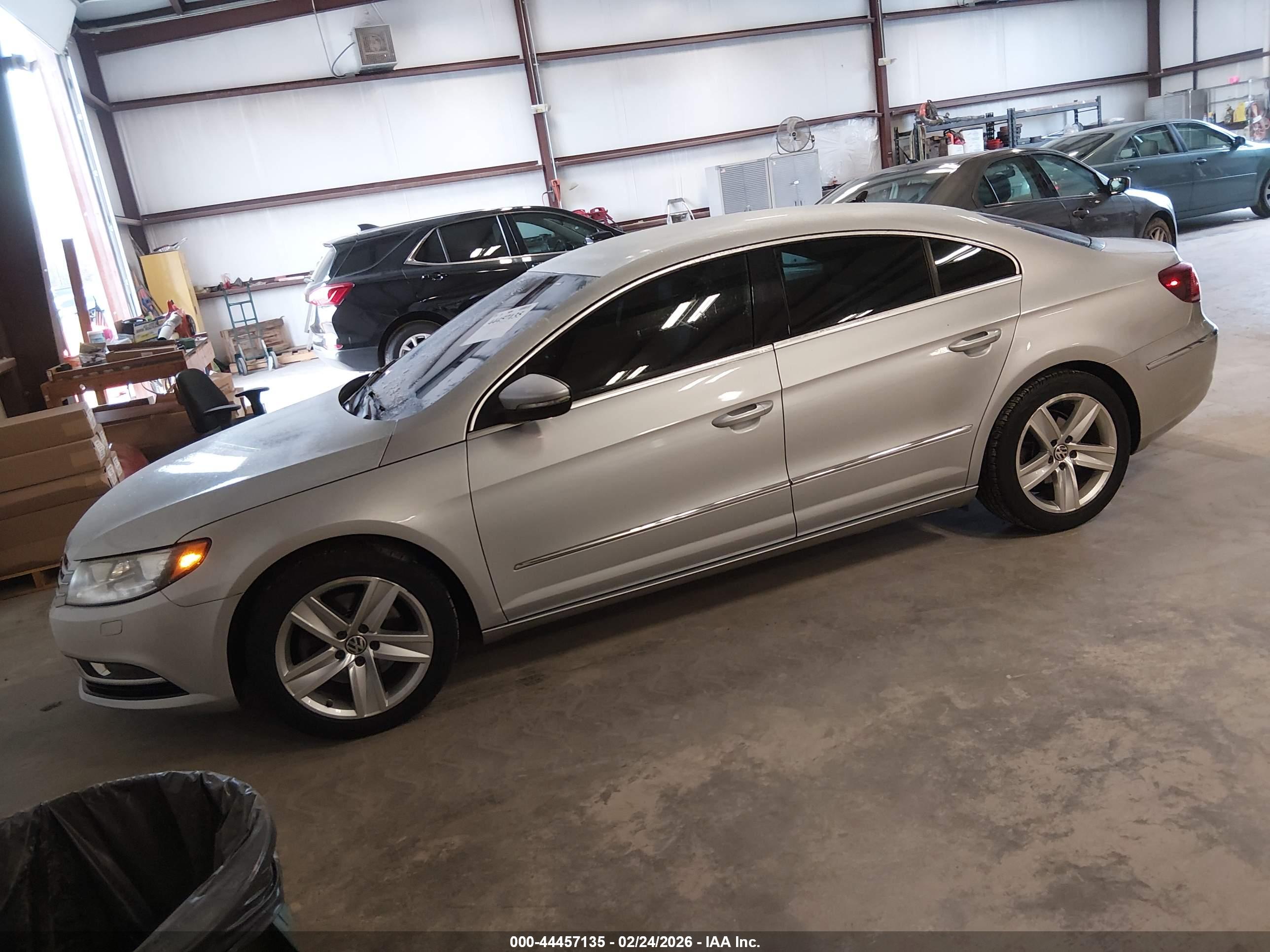 VOLKSWAGEN CC image 4