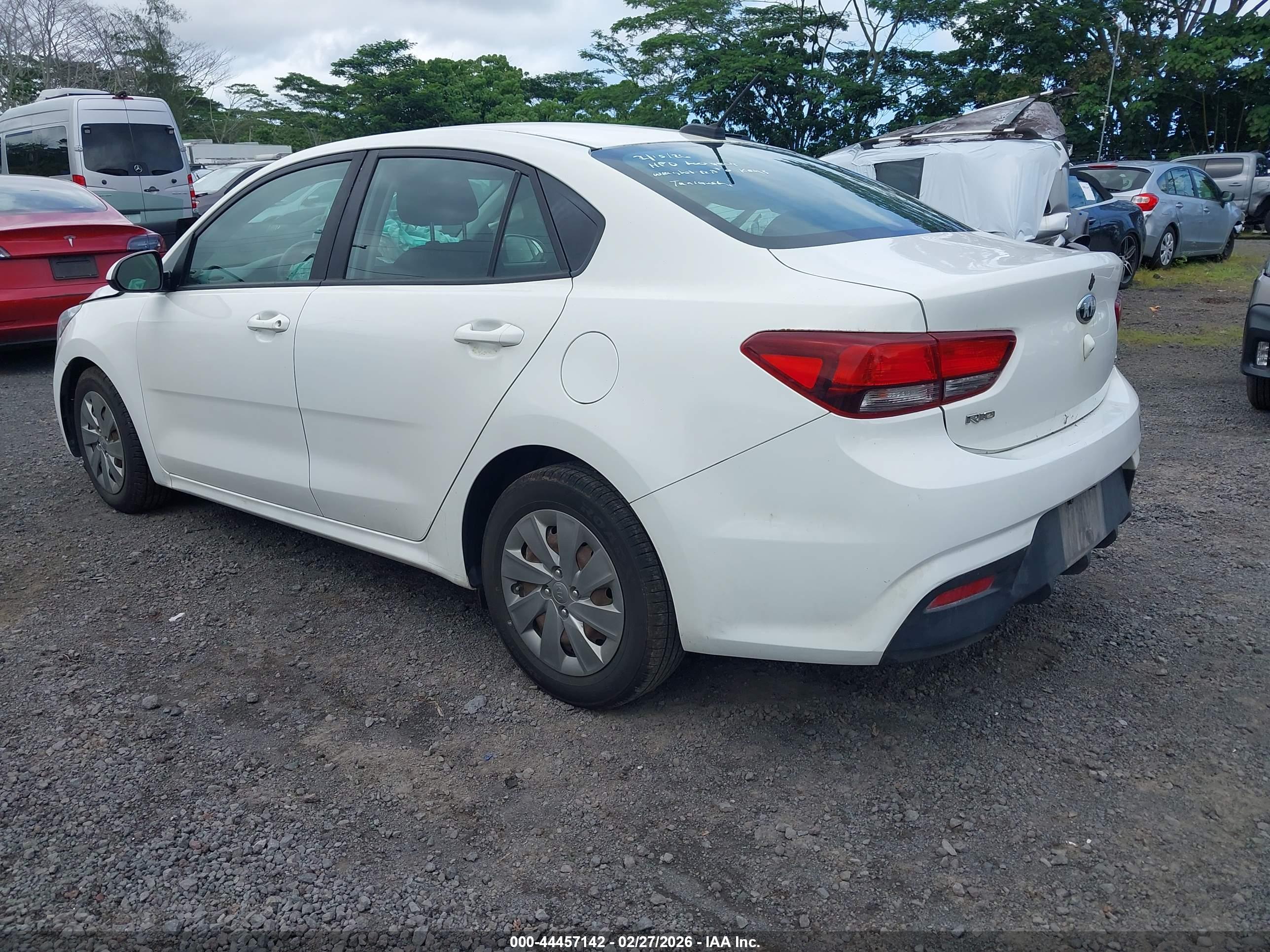 KIA RIO image 3