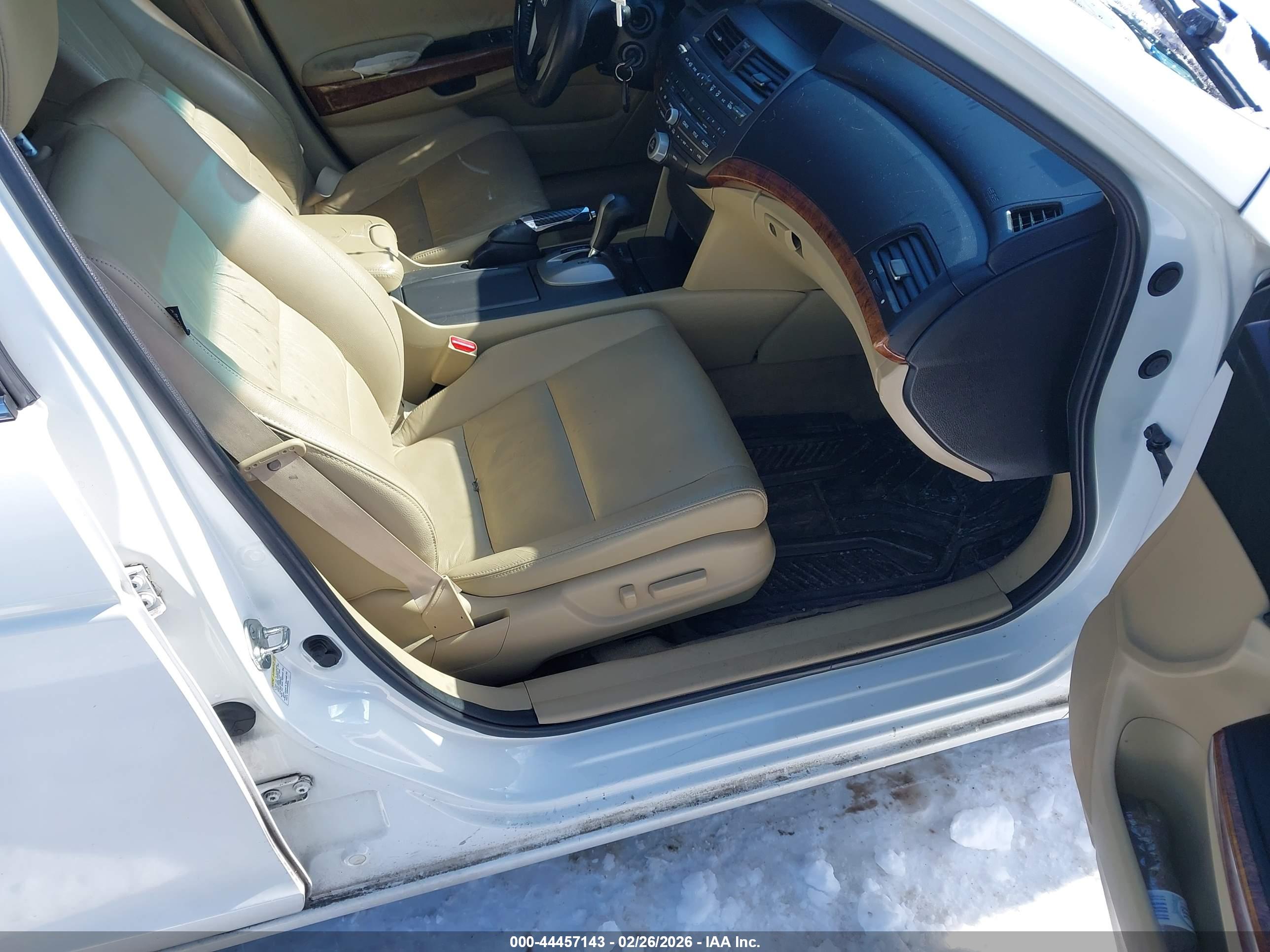 HONDA ACCORD image 5