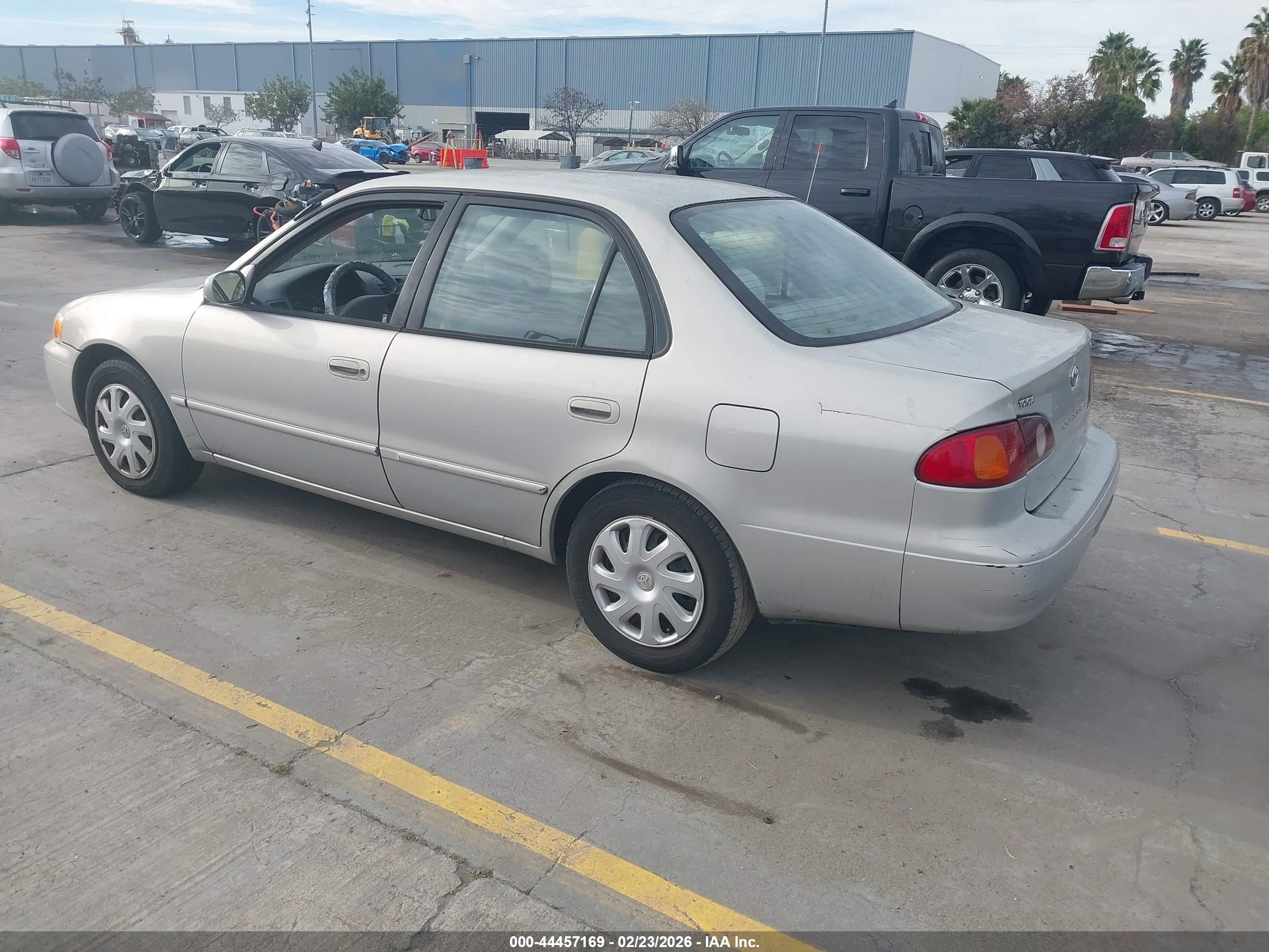 TOYOTA COROLLA image 3