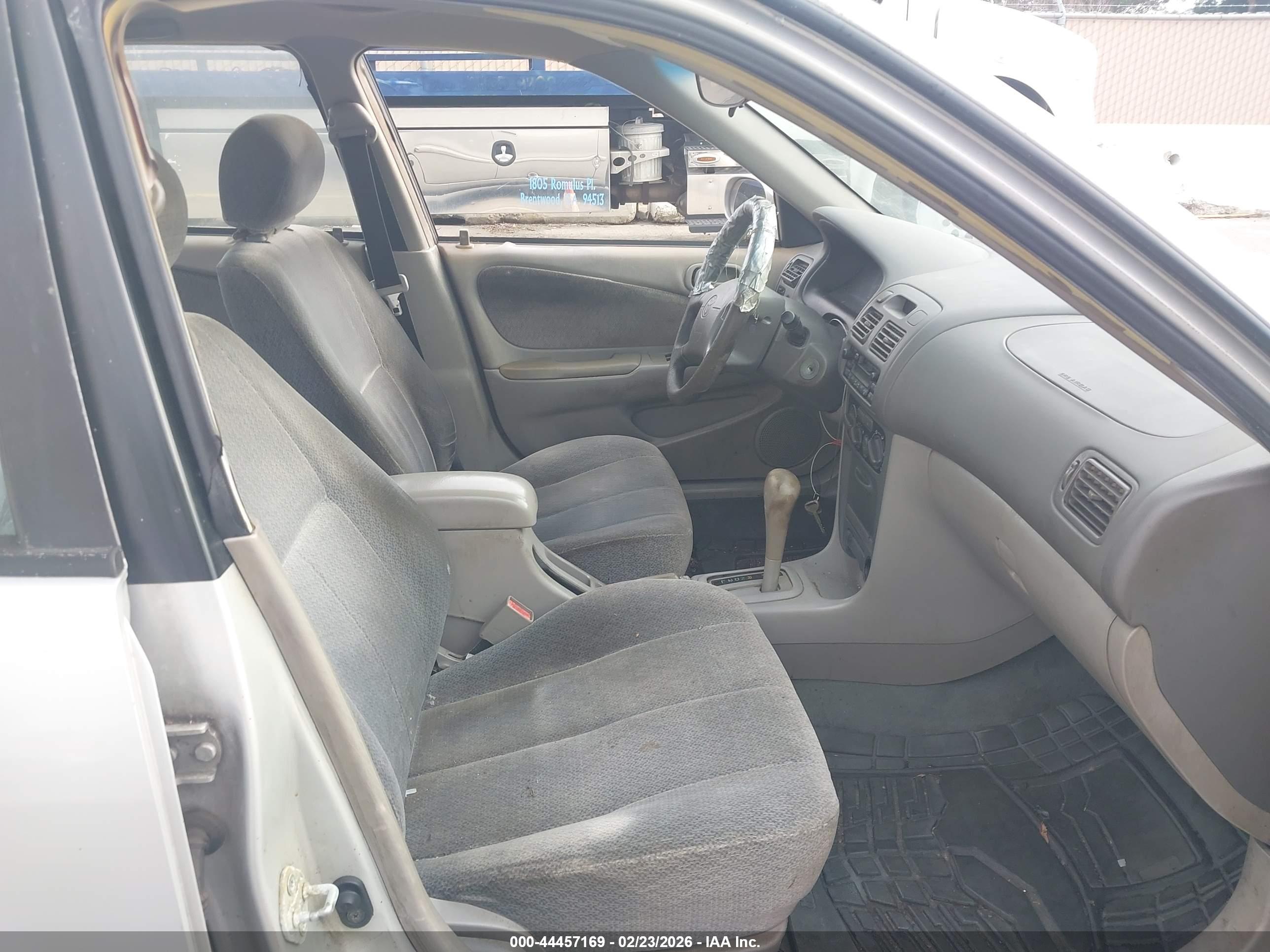 TOYOTA COROLLA image 5