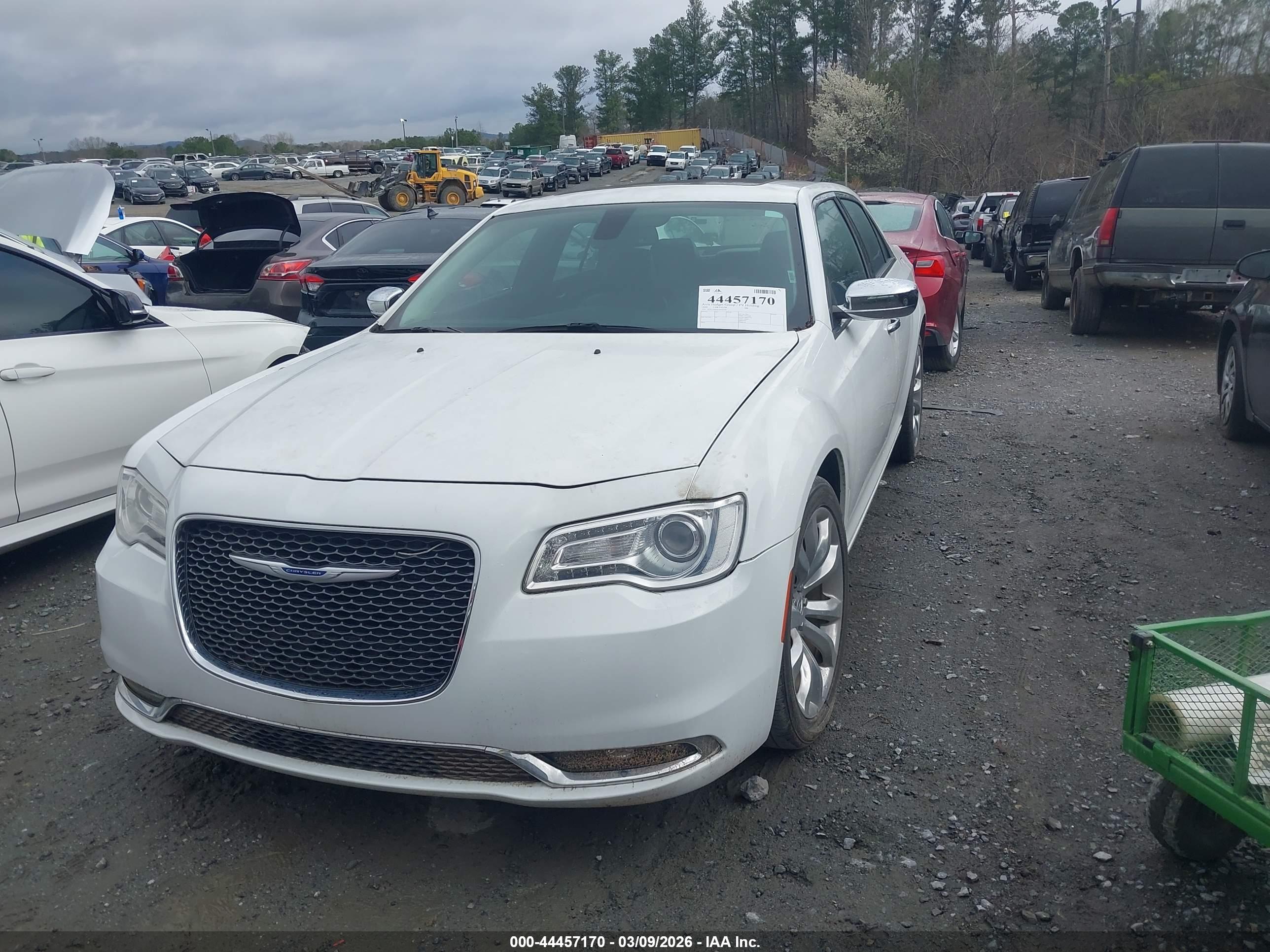 CHRYSLER 300 image 2
