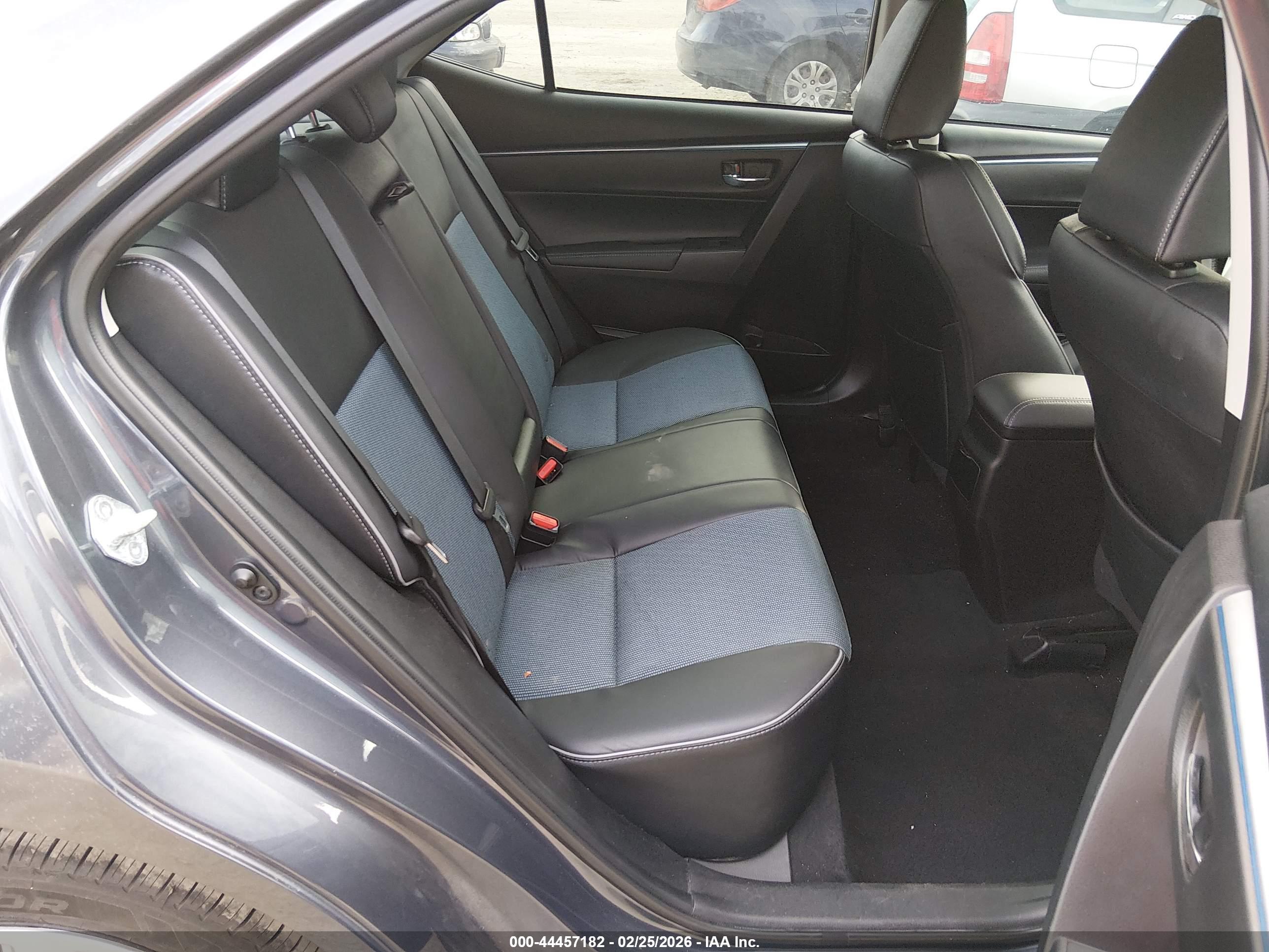 TOYOTA COROLLA image 8