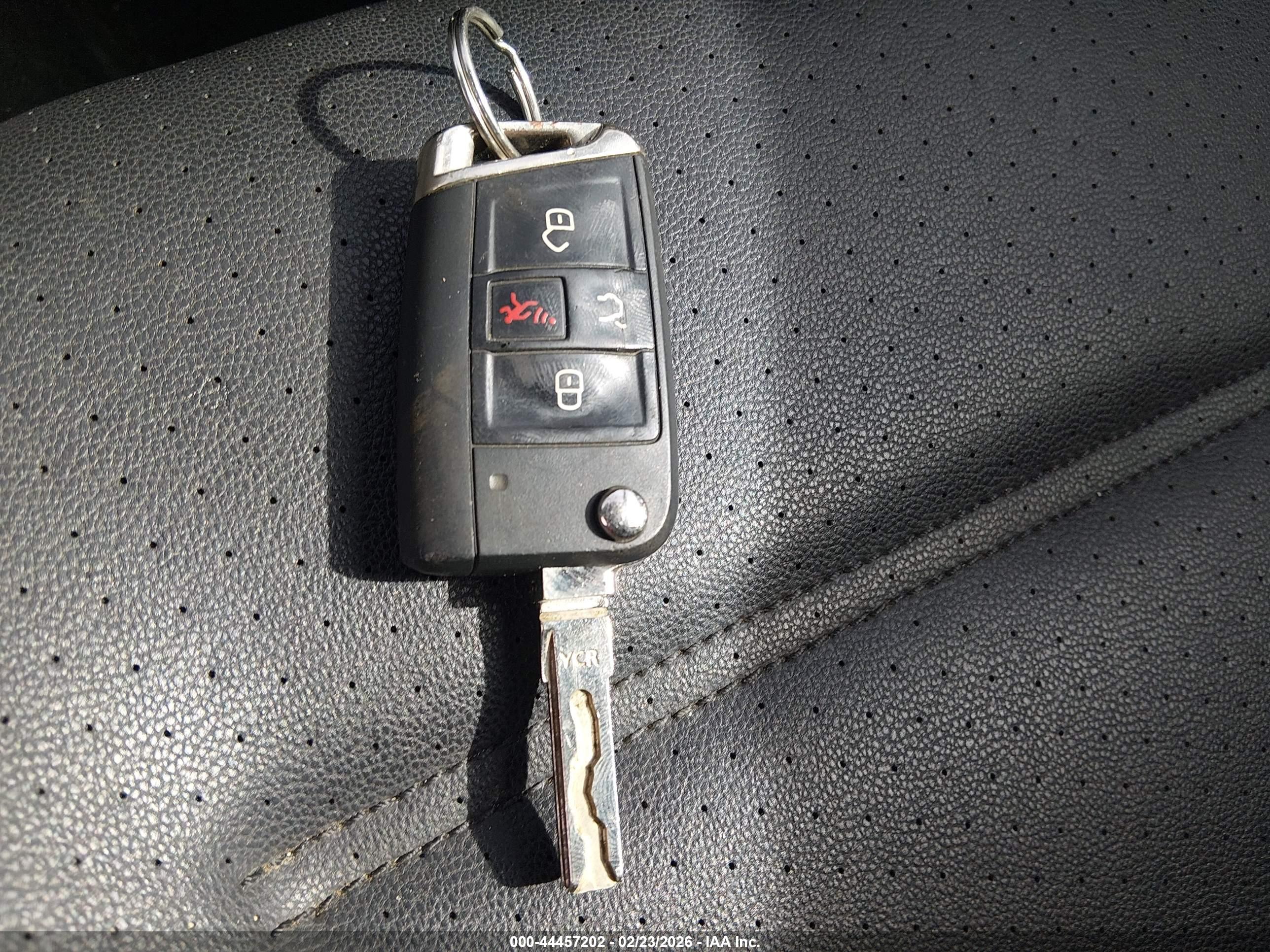 VOLKSWAGEN GOLF image 11