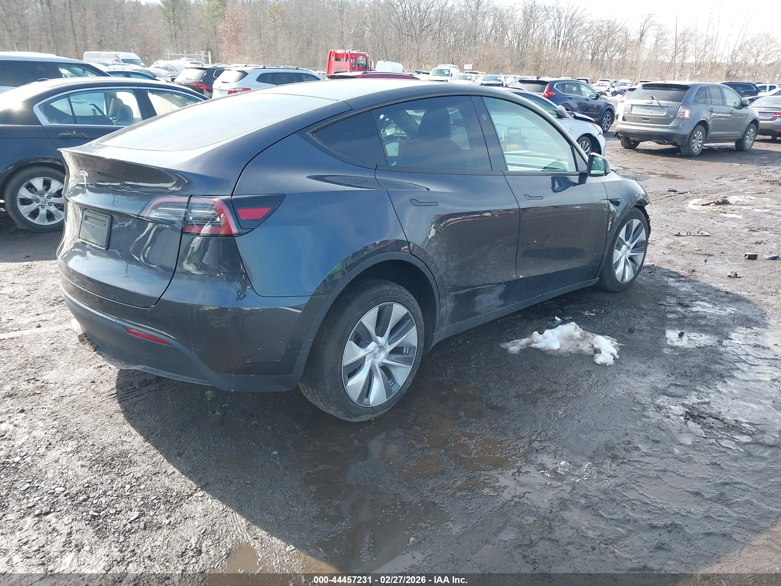 TESLA MODEL image 4