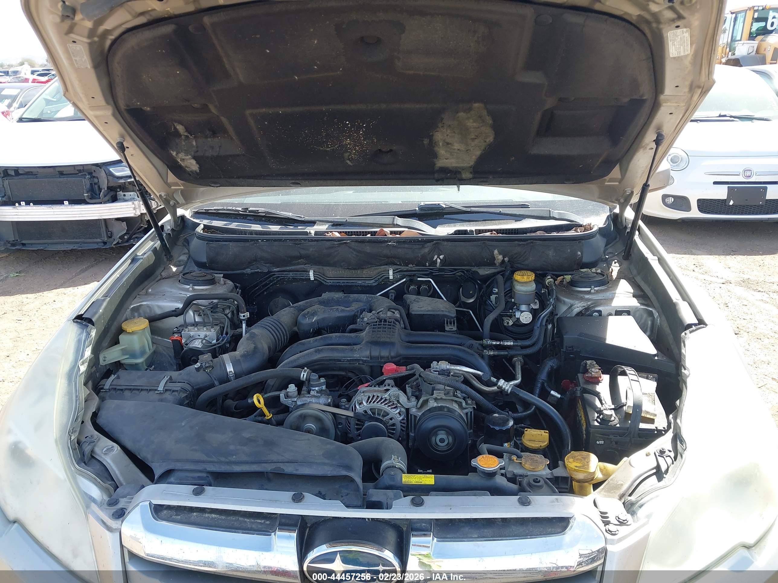 SUBARU OUTBACK image 10